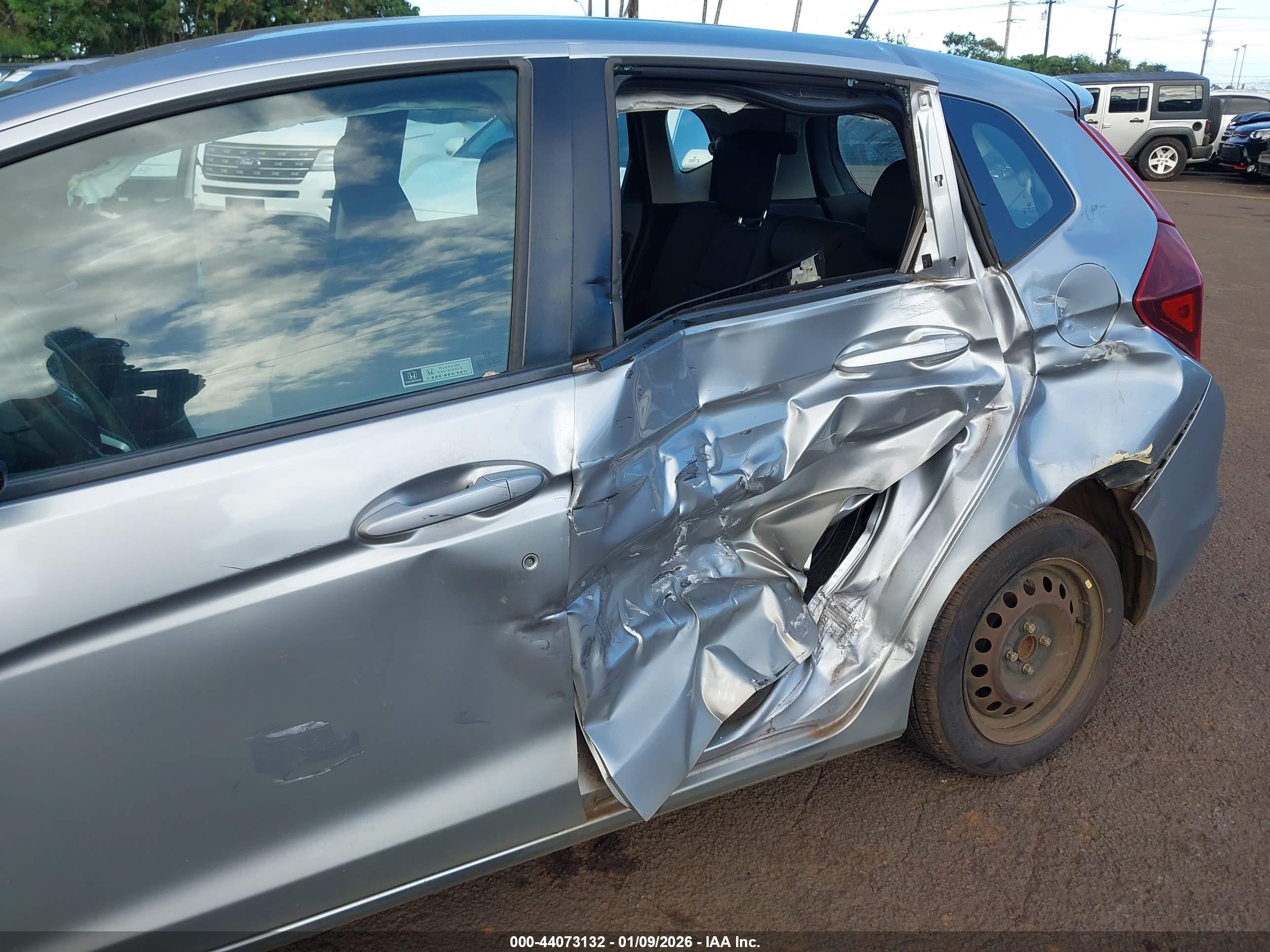 HONDA FIT image 6