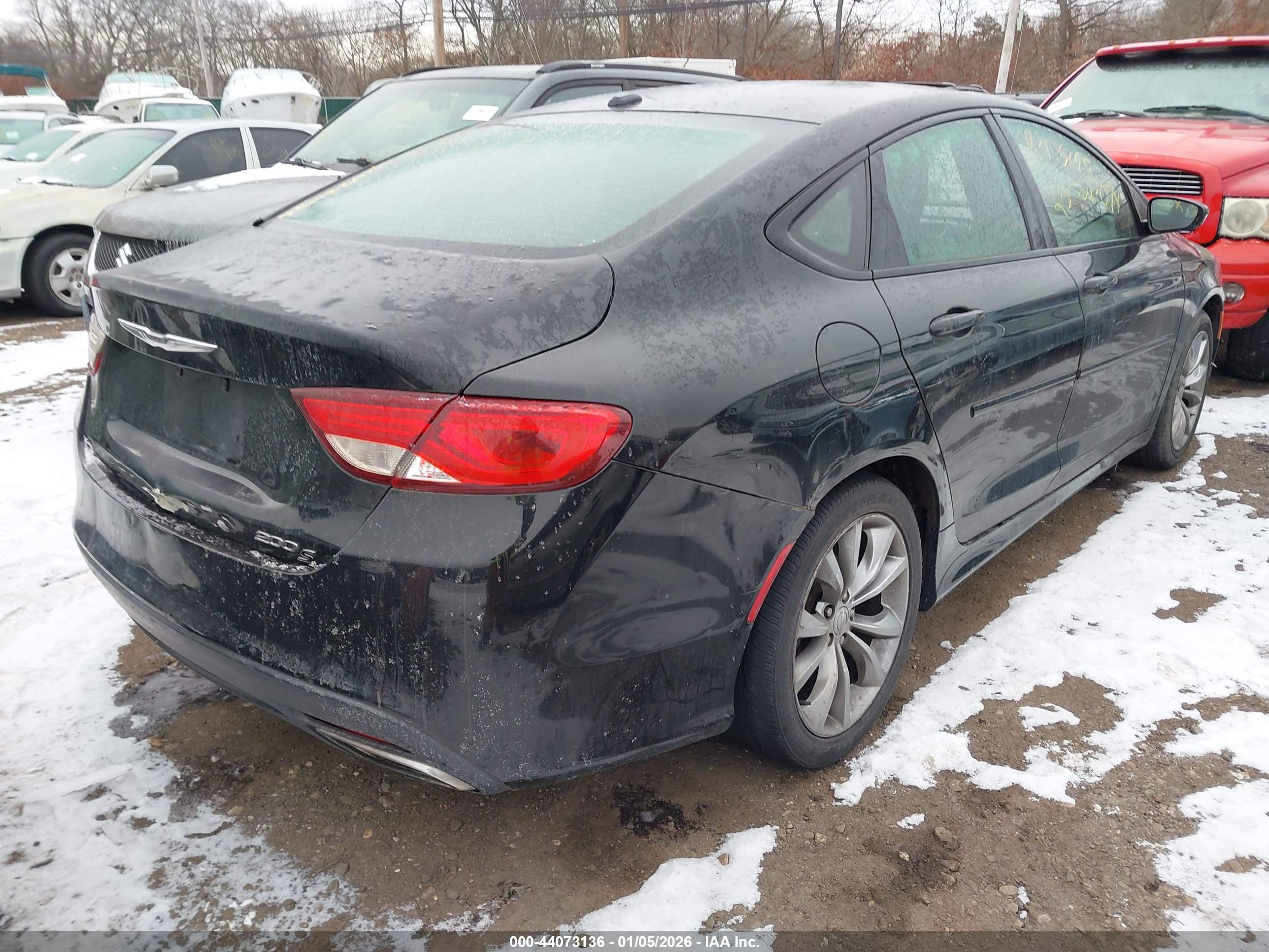 CHRYSLER 200 image 4