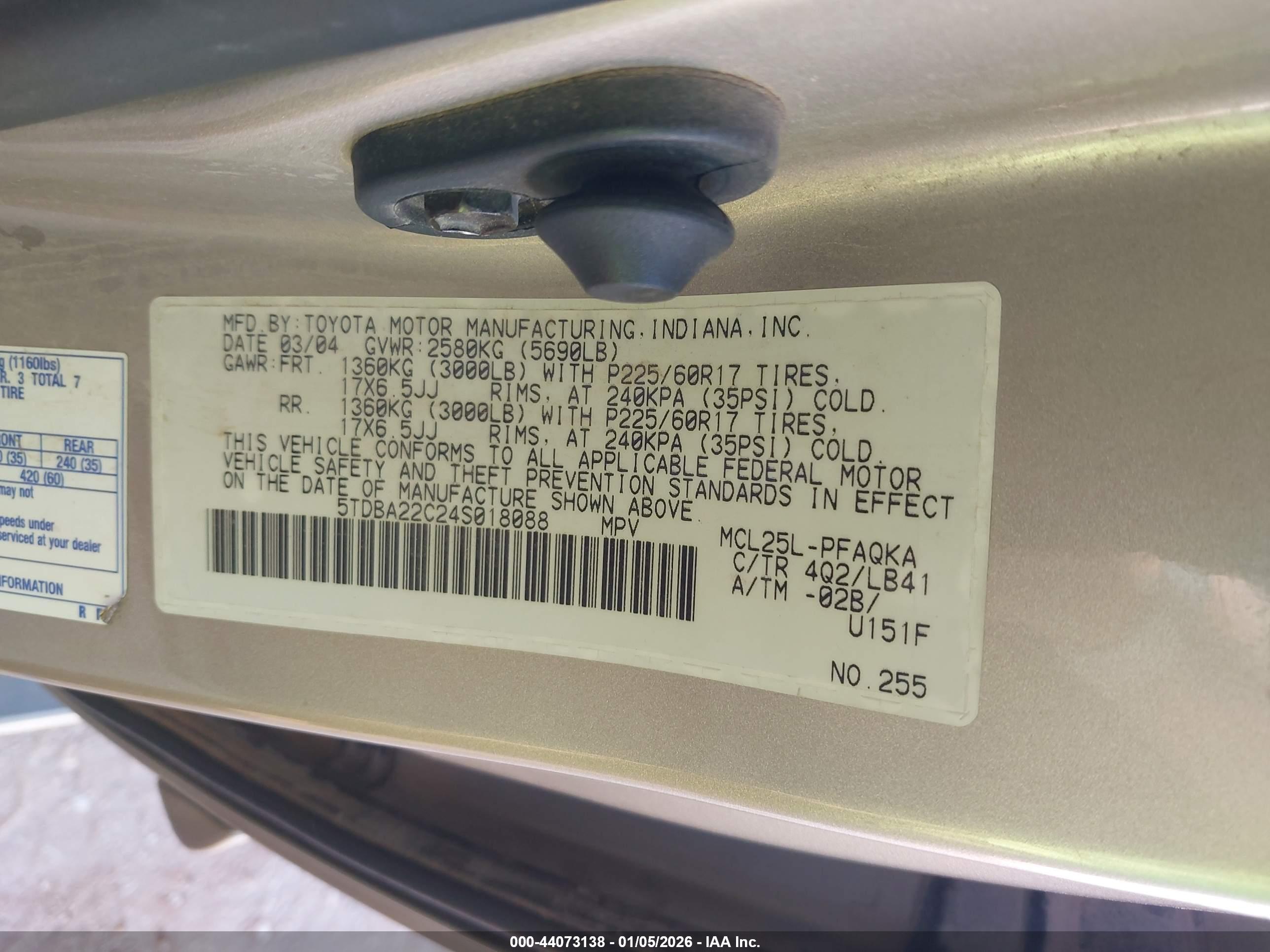 TOYOTA SIENNA image 9