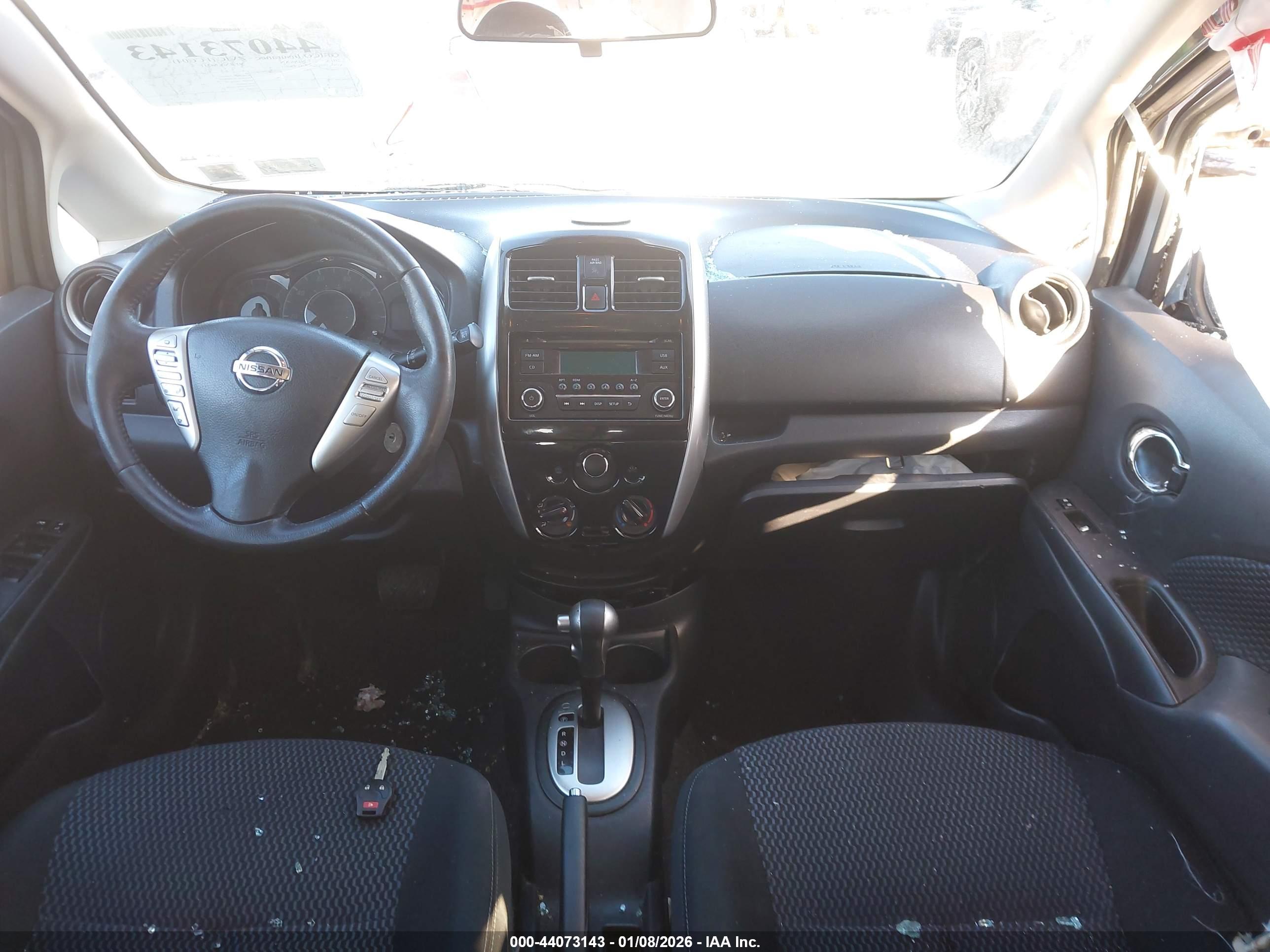NISSAN VERSA image 5
