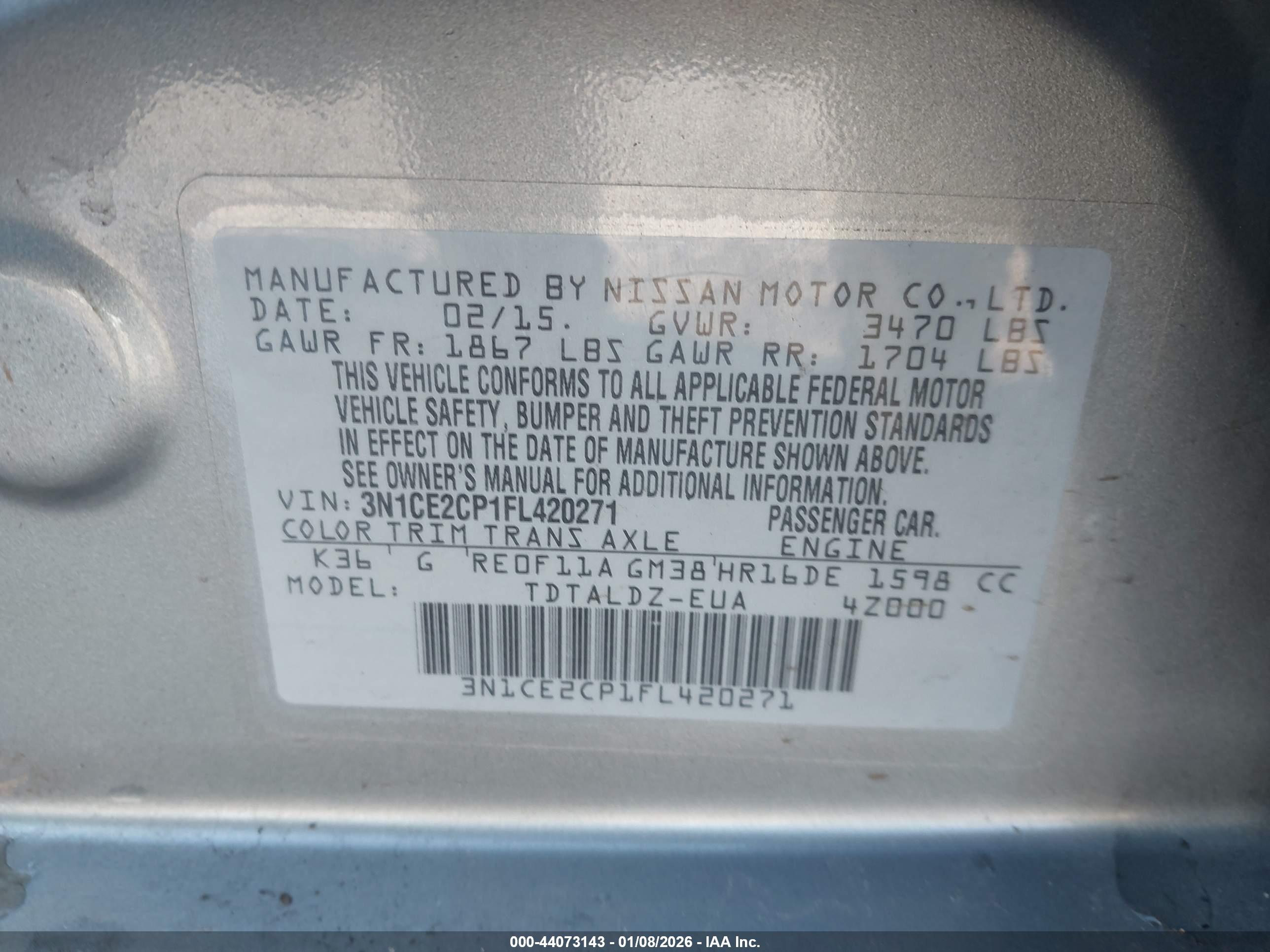 NISSAN VERSA image 9