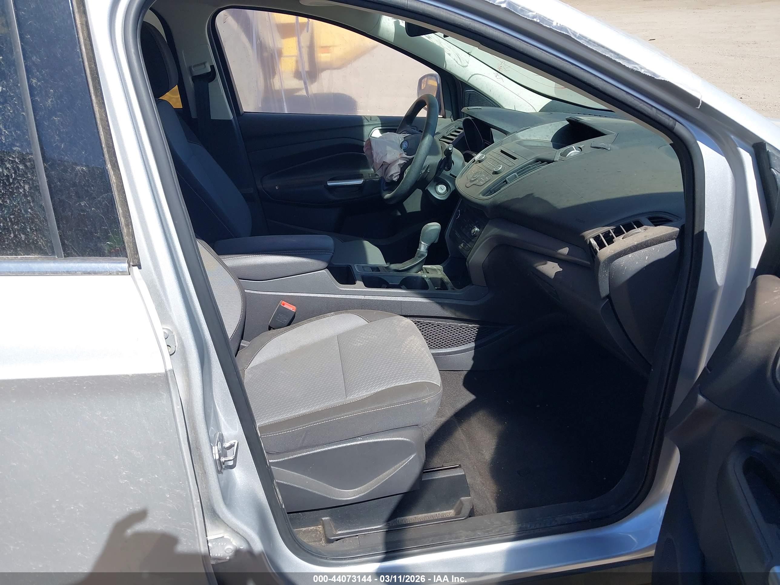 FORD ESCAPE image 5