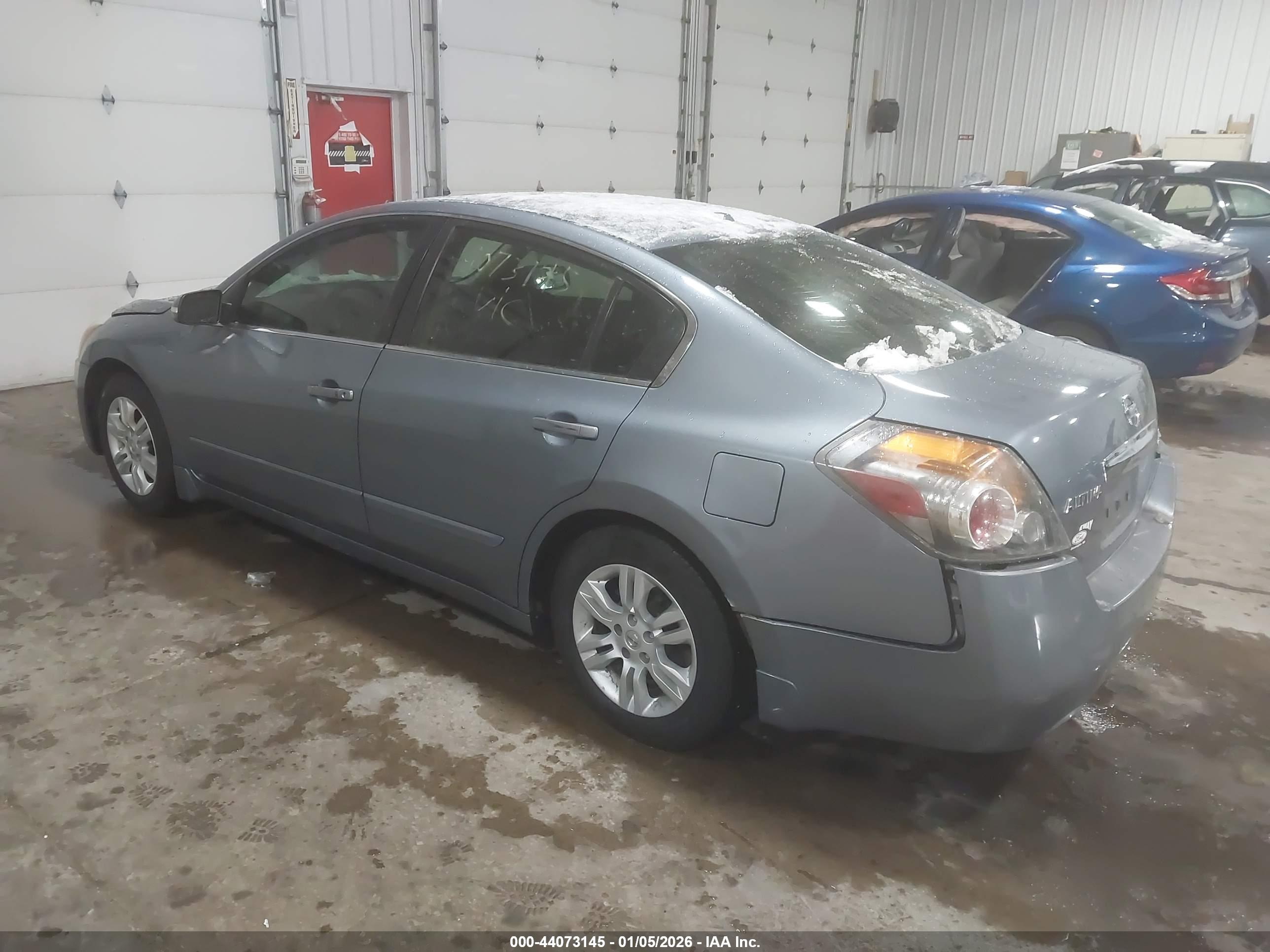 NISSAN ALTIMA image 3