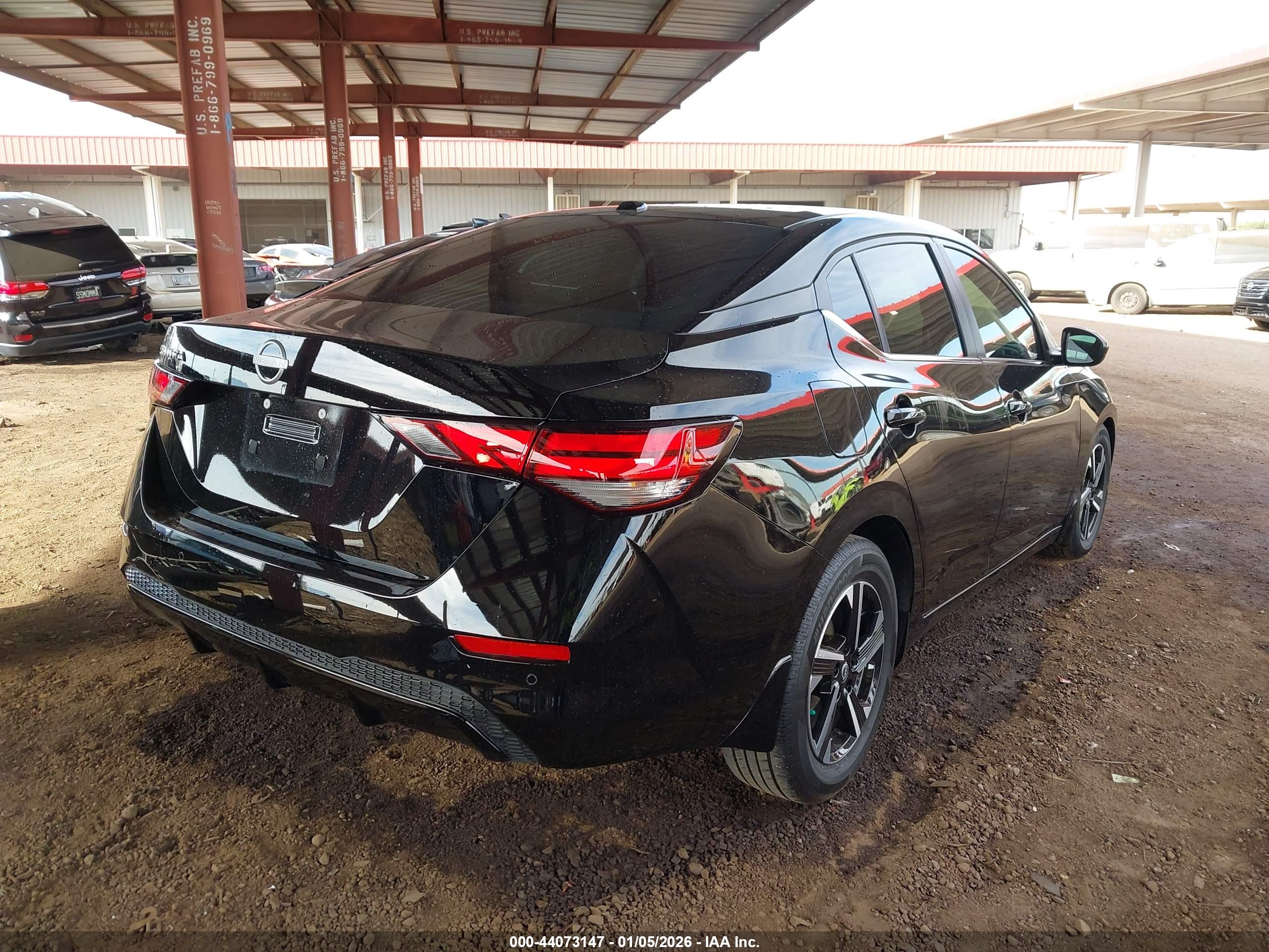 NISSAN SENTRA image 4