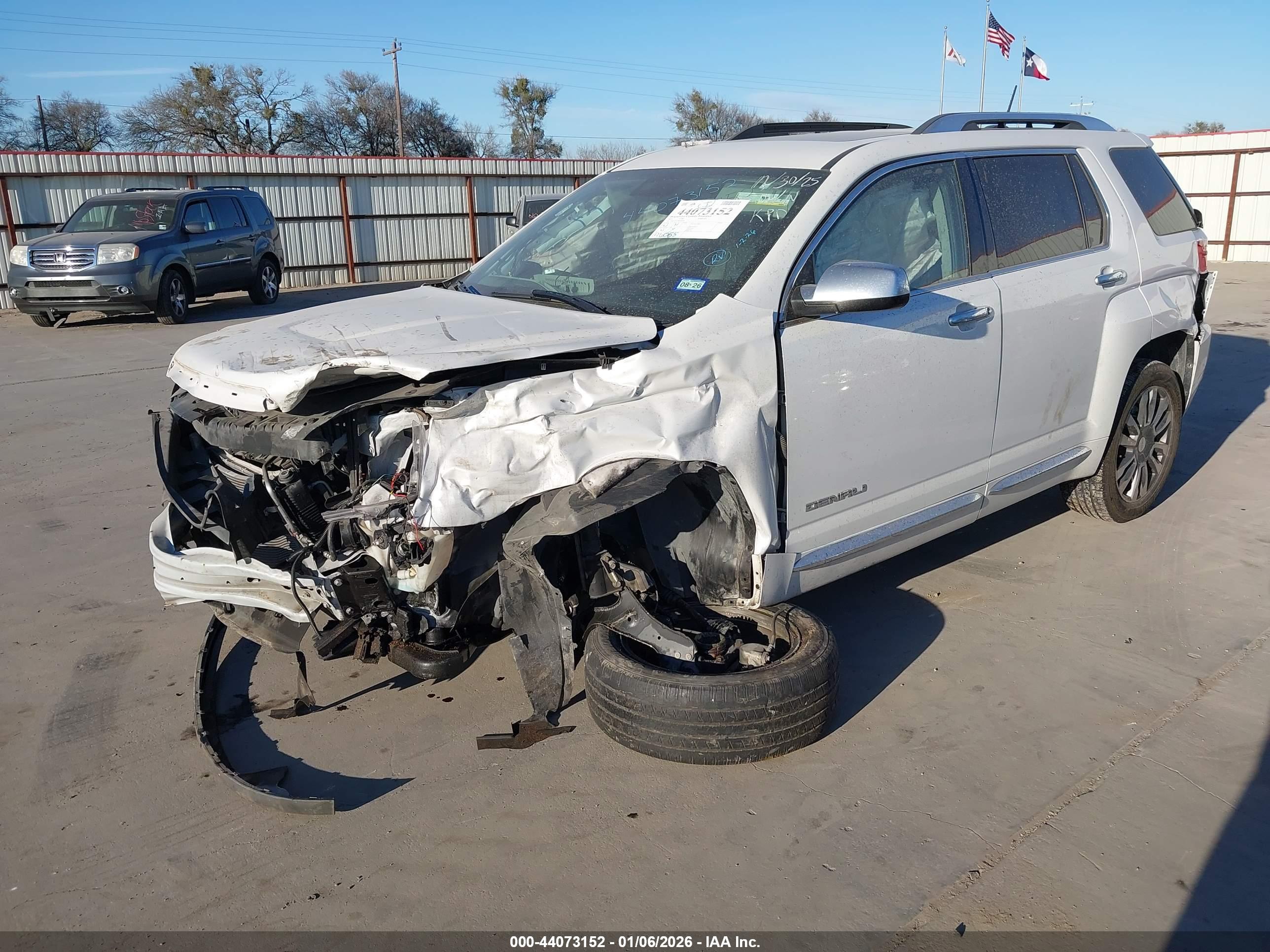 GMC TERRAIN image 2