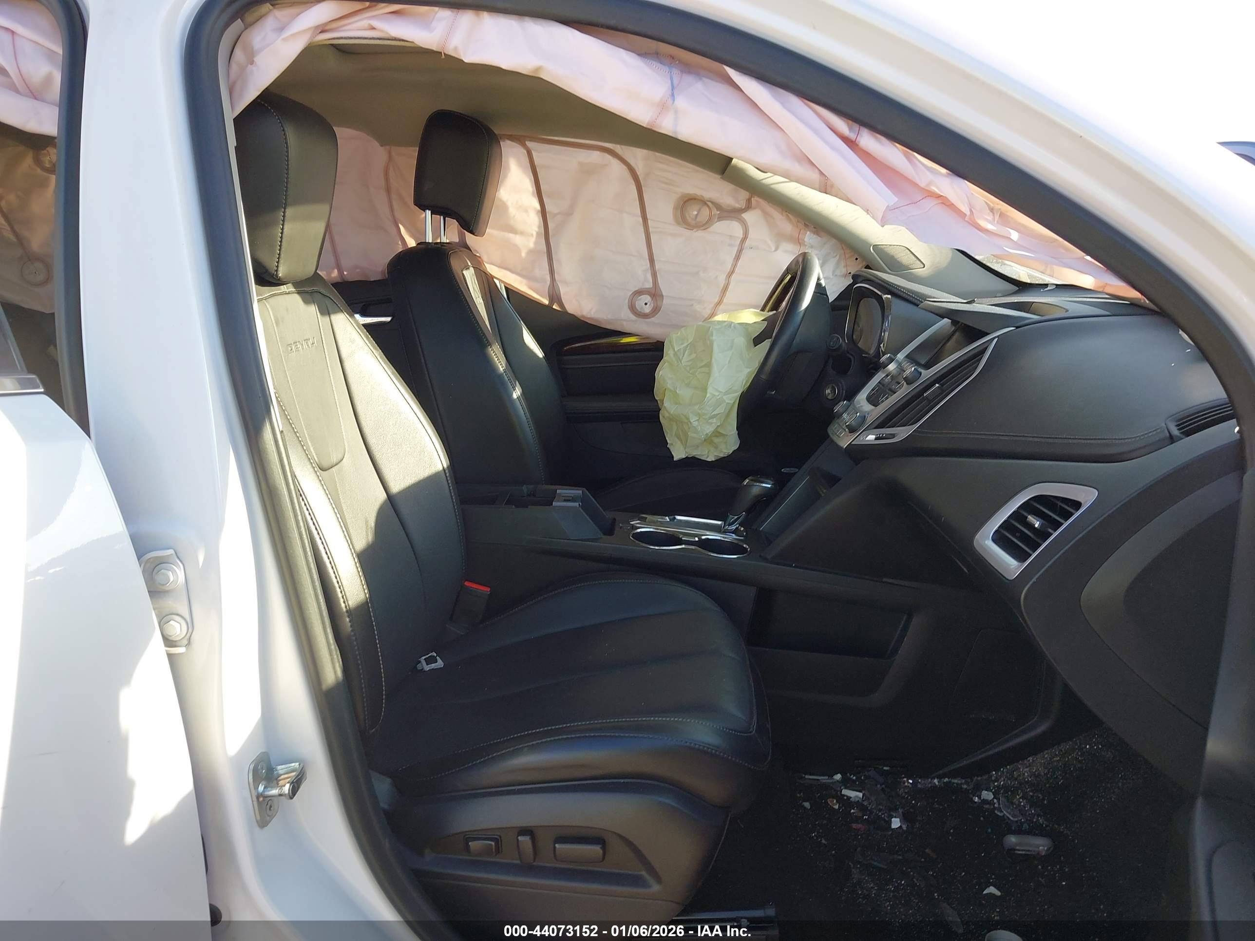 GMC TERRAIN image 5