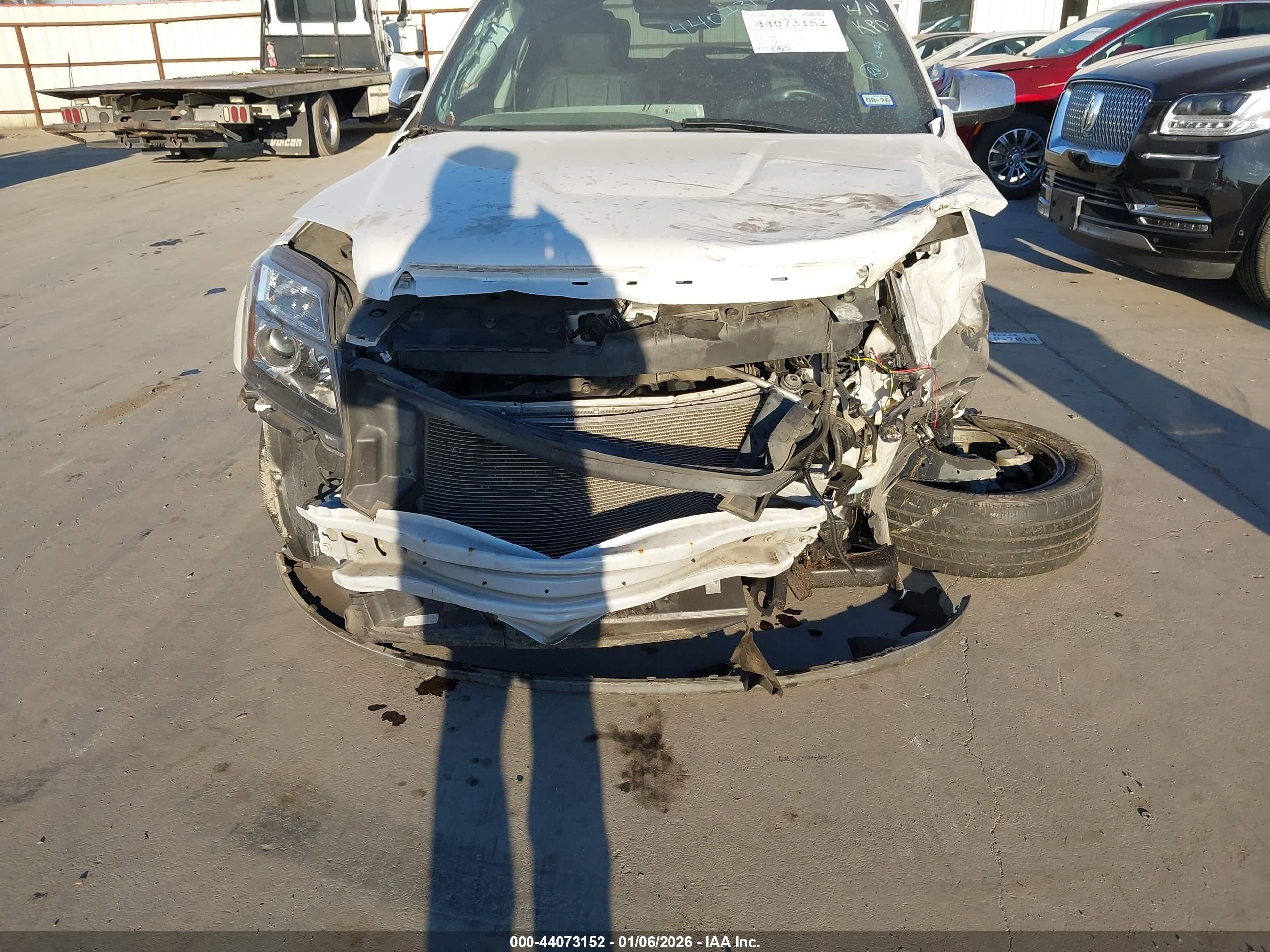 GMC TERRAIN image 6