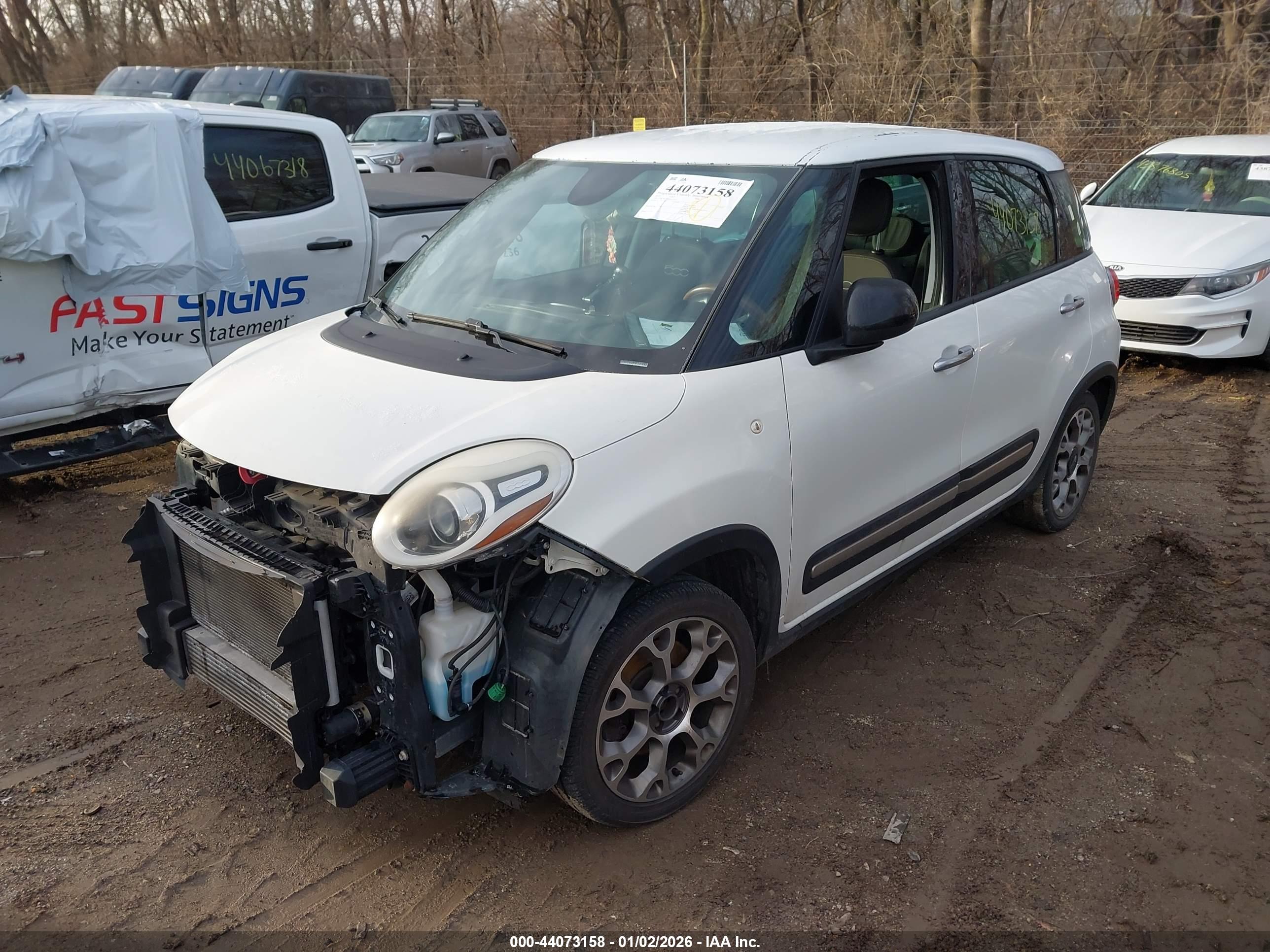 FIAT 500L image 2