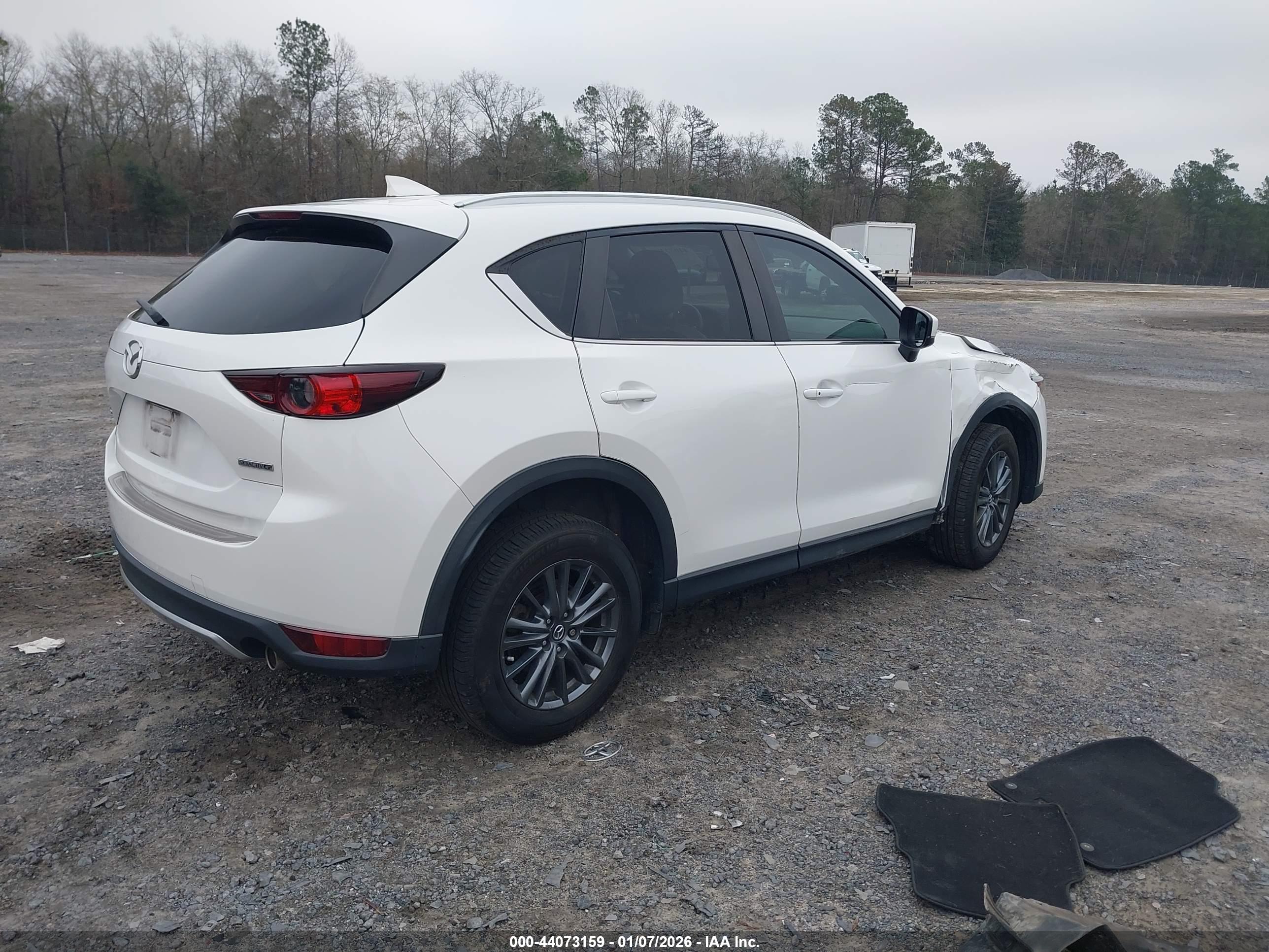 MAZDA CX-5 image 4