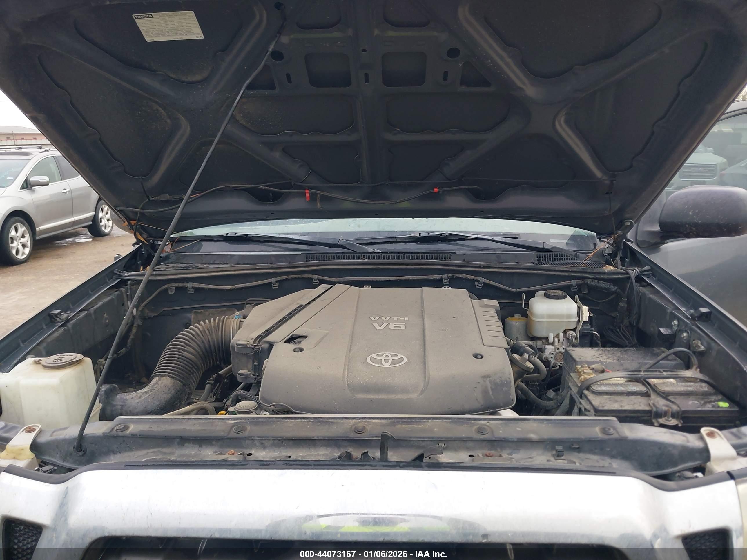 TOYOTA TACOMA image 10