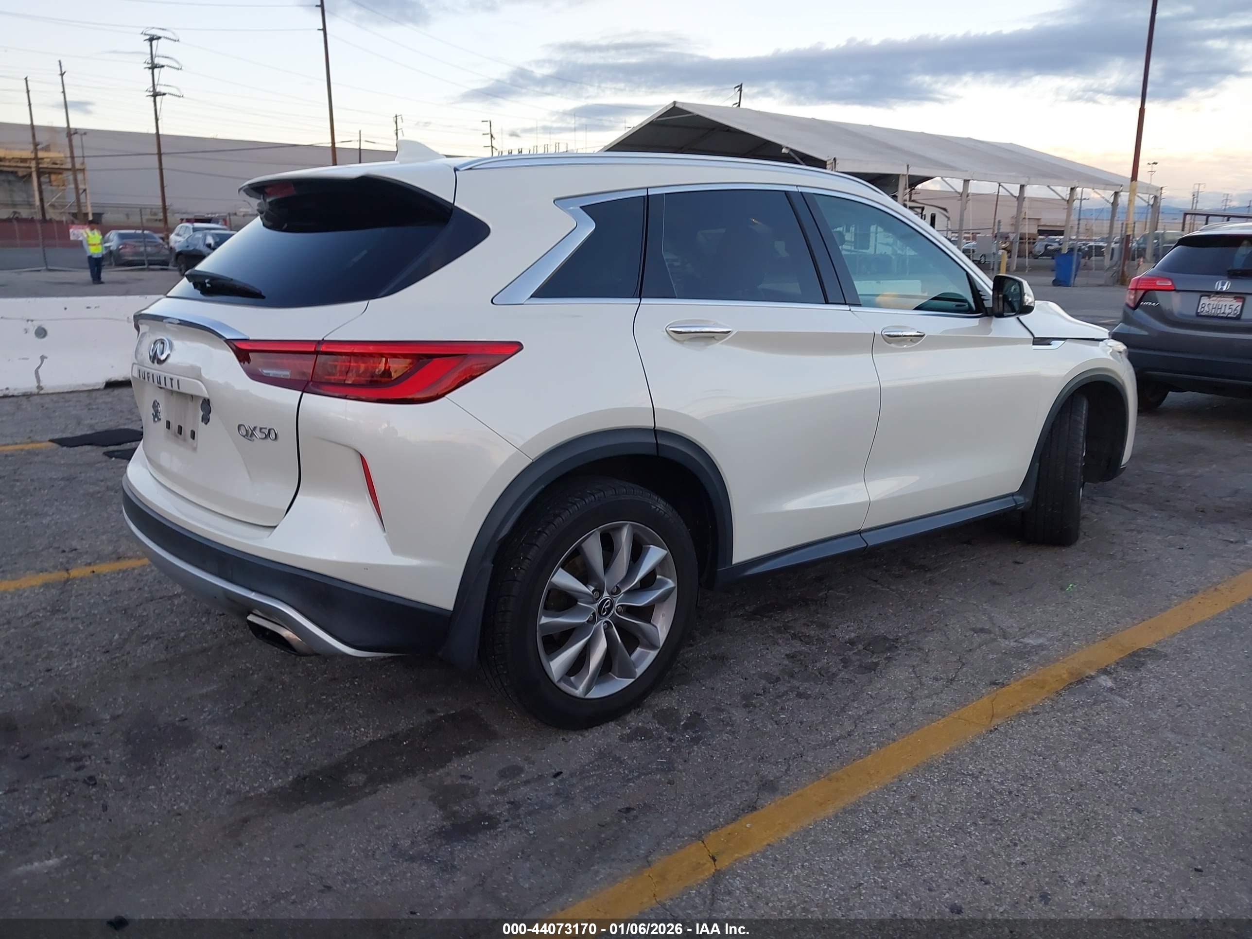 INFINITI QX50 image 4