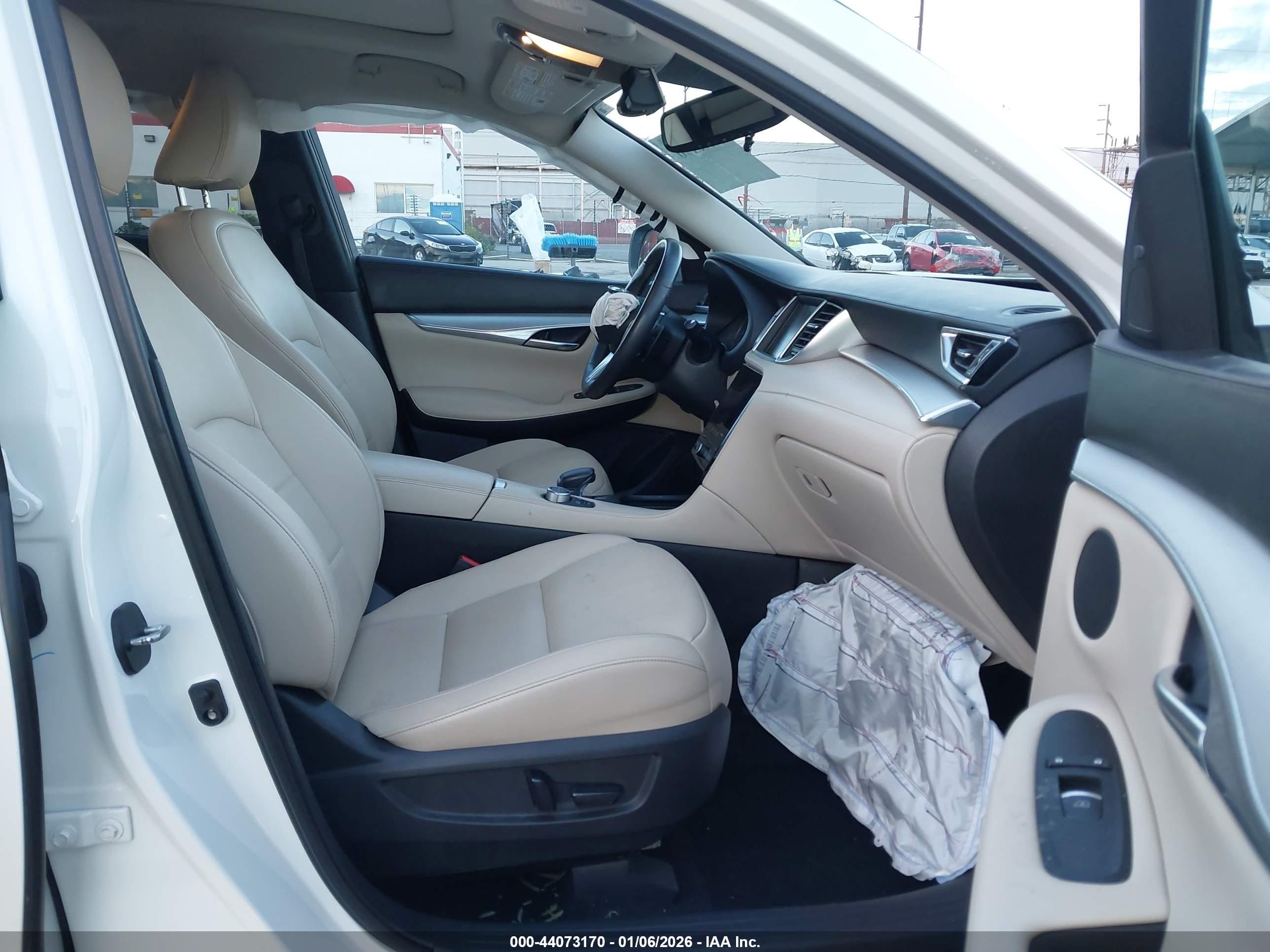INFINITI QX50 image 5