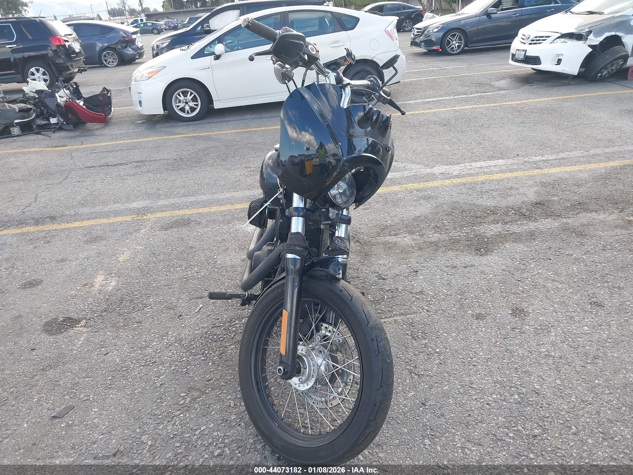HARLEY-DAVIDSON FXDB image 5