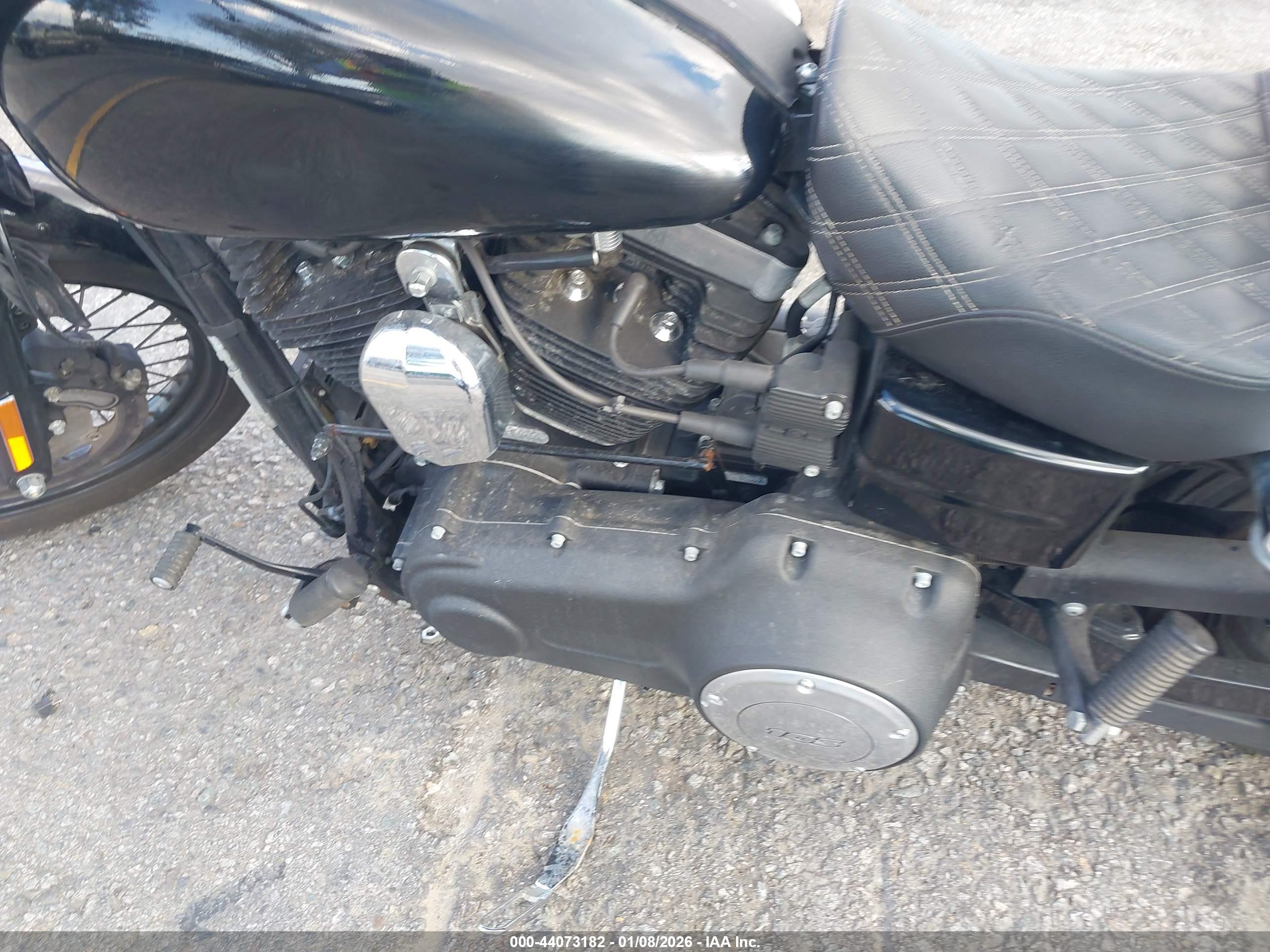 HARLEY-DAVIDSON FXDB image 9