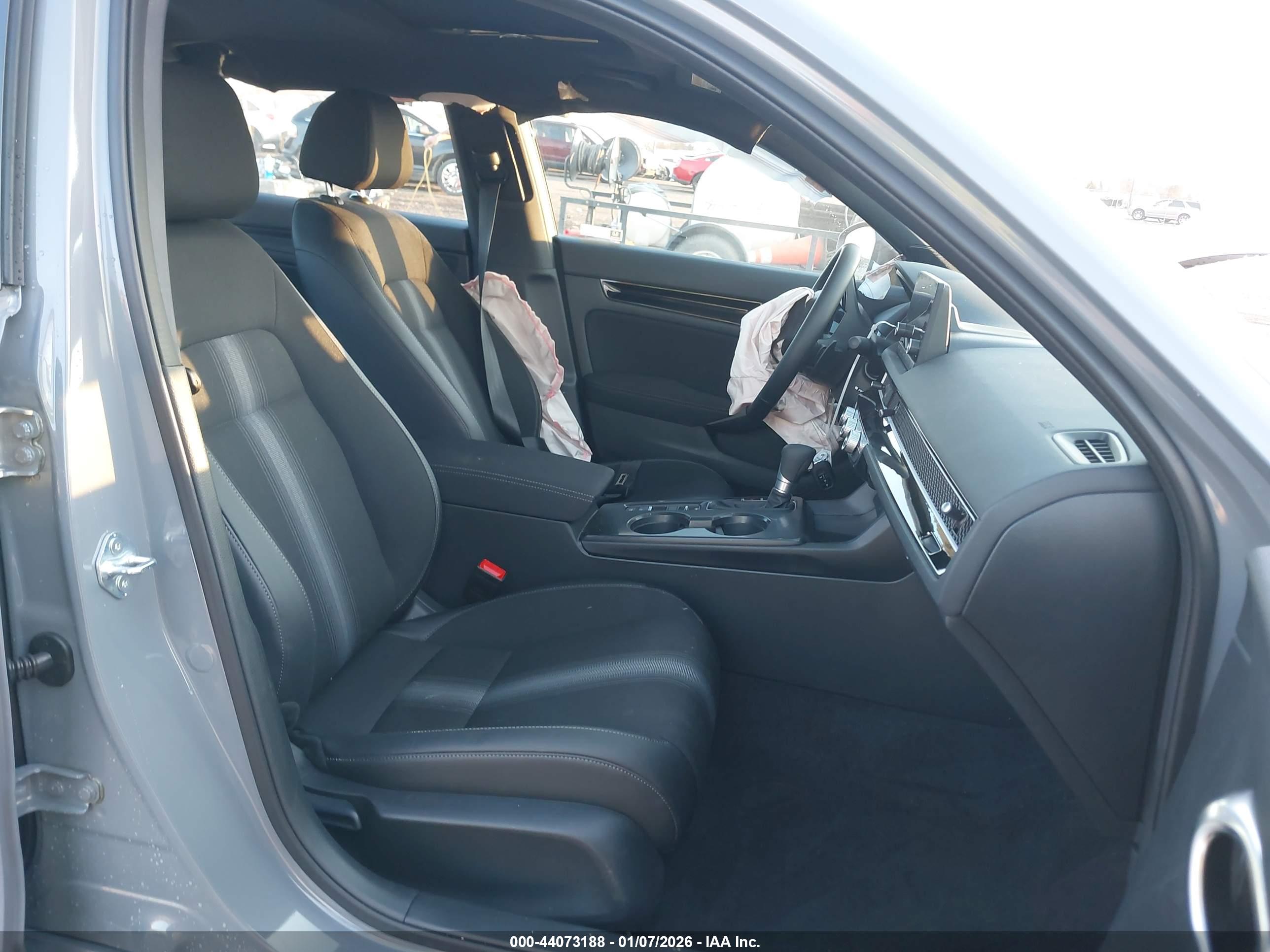 HONDA CIVIC image 5