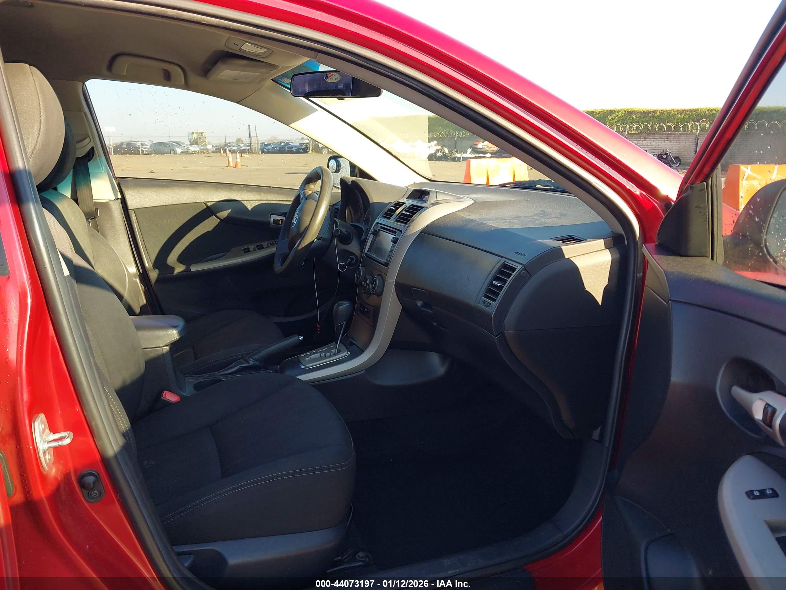 TOYOTA COROLLA image 5