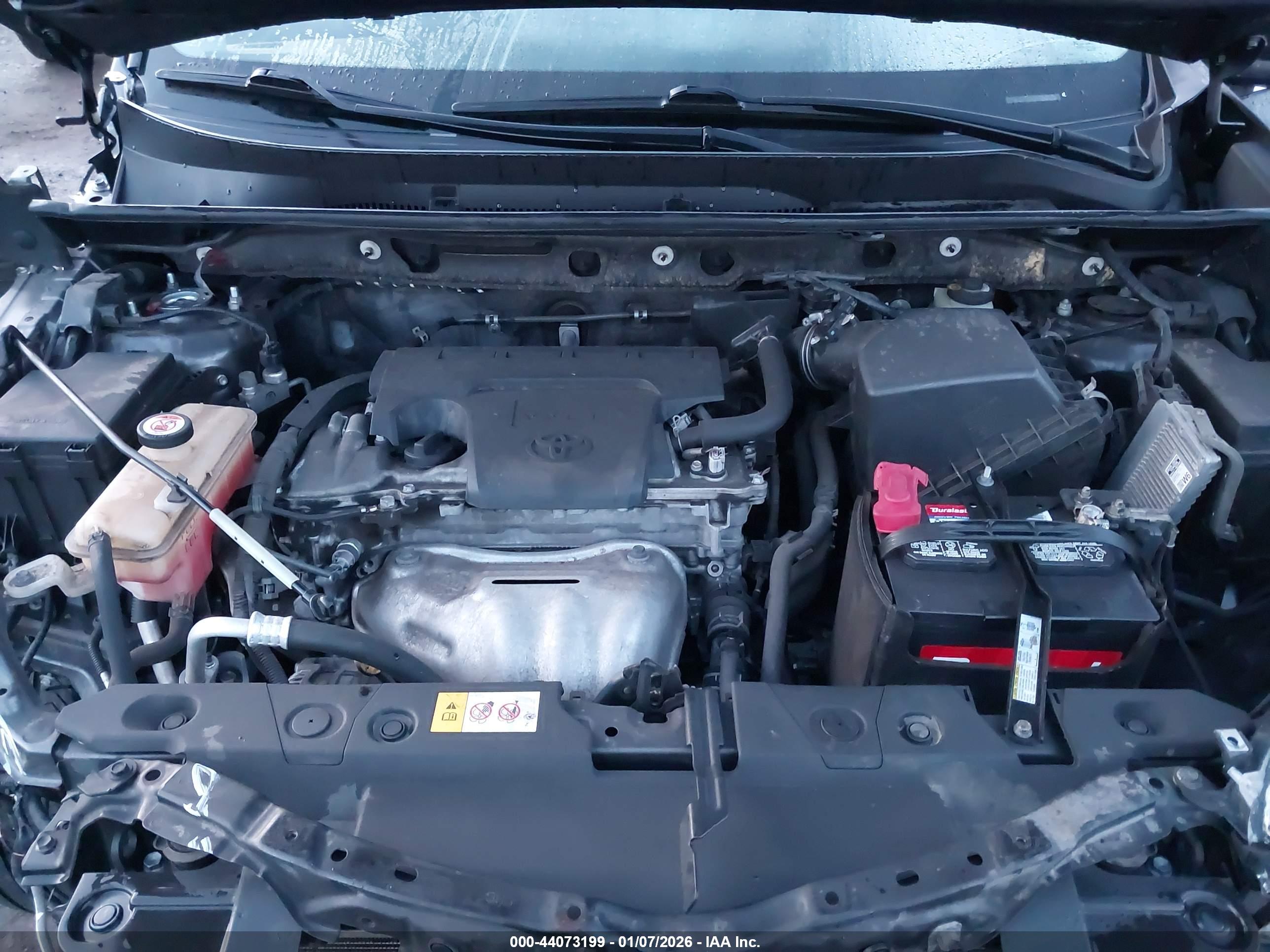 TOYOTA RAV4 image 10