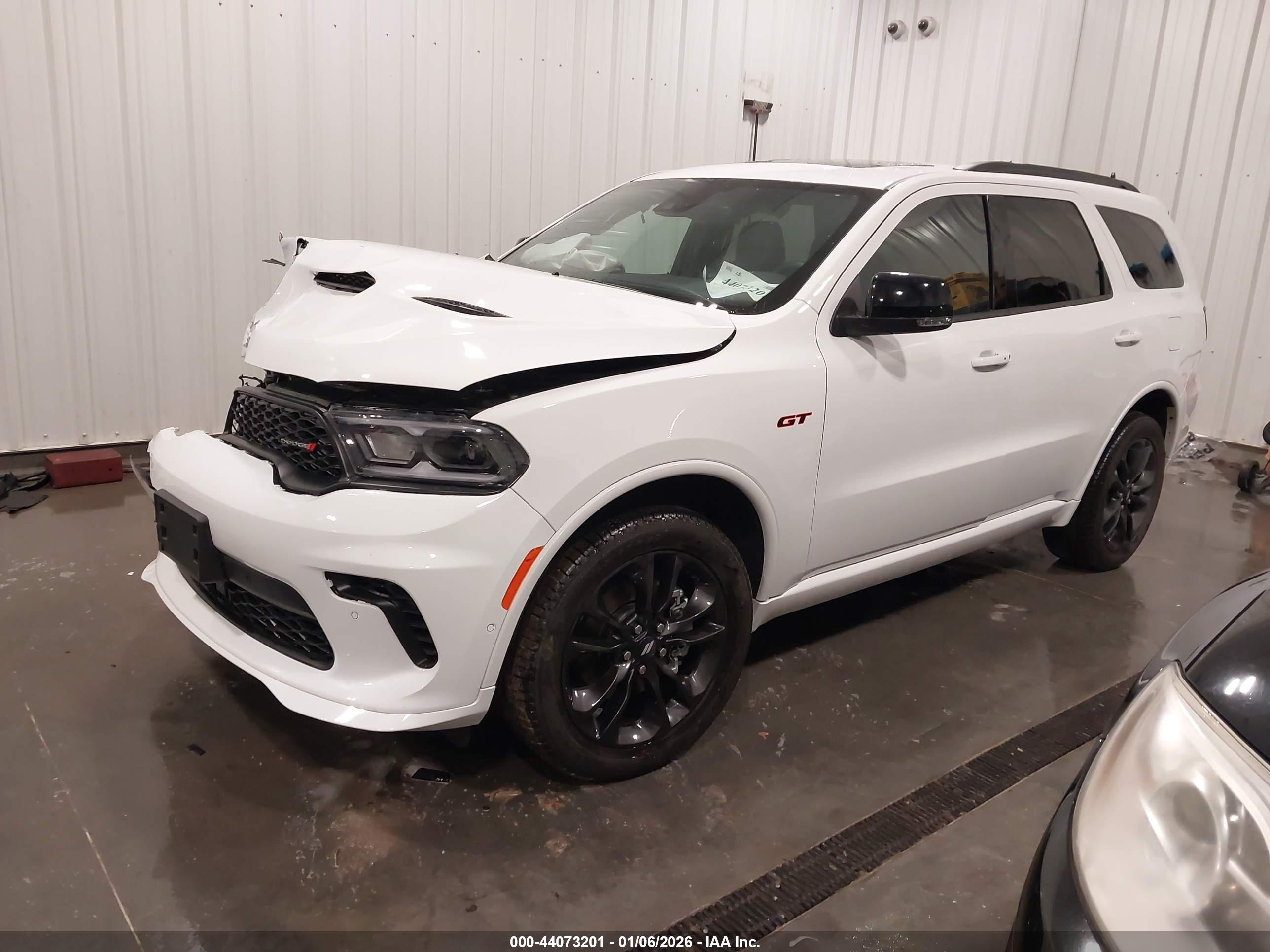 DODGE DURANGO image 2