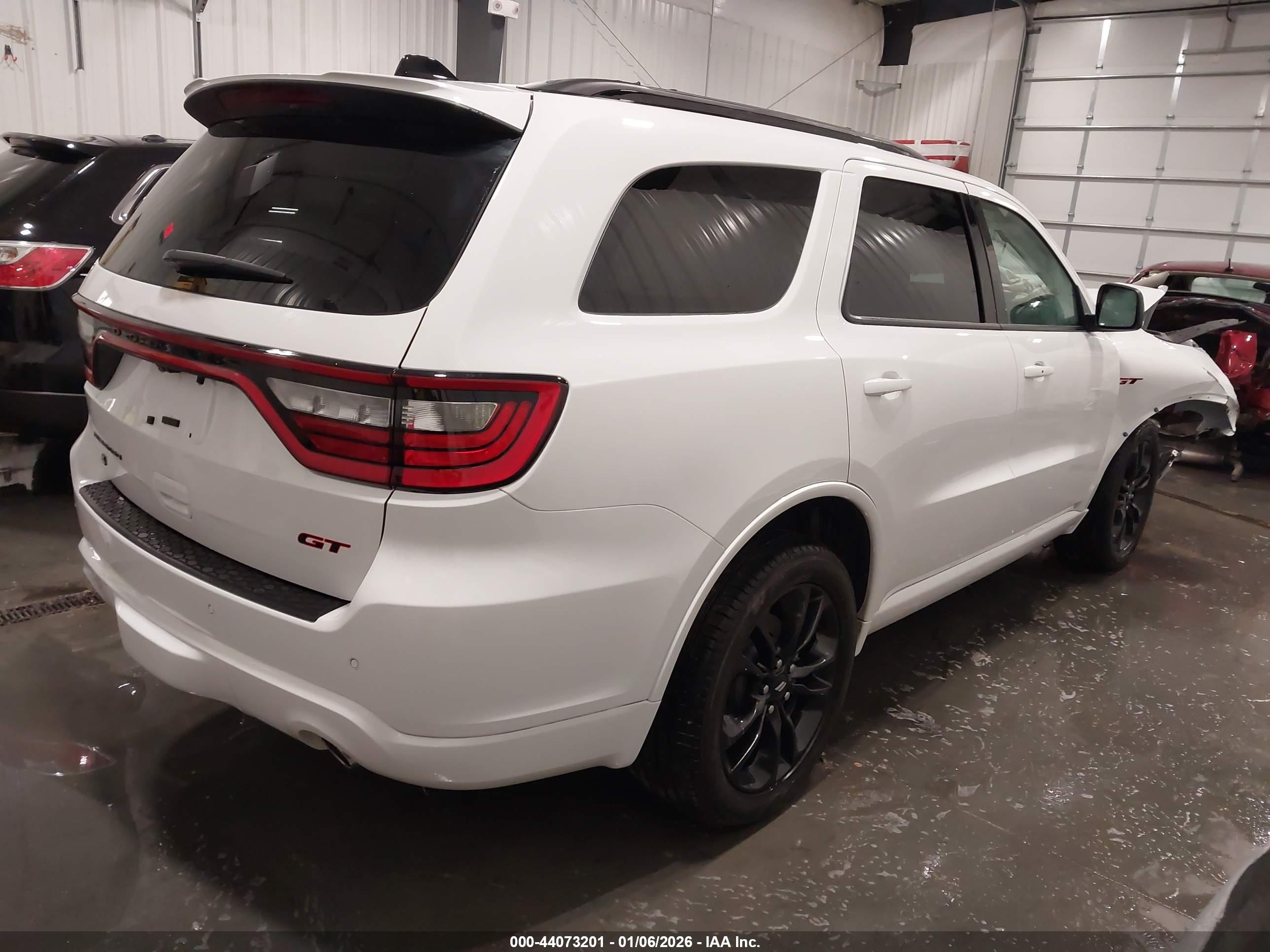 DODGE DURANGO image 4