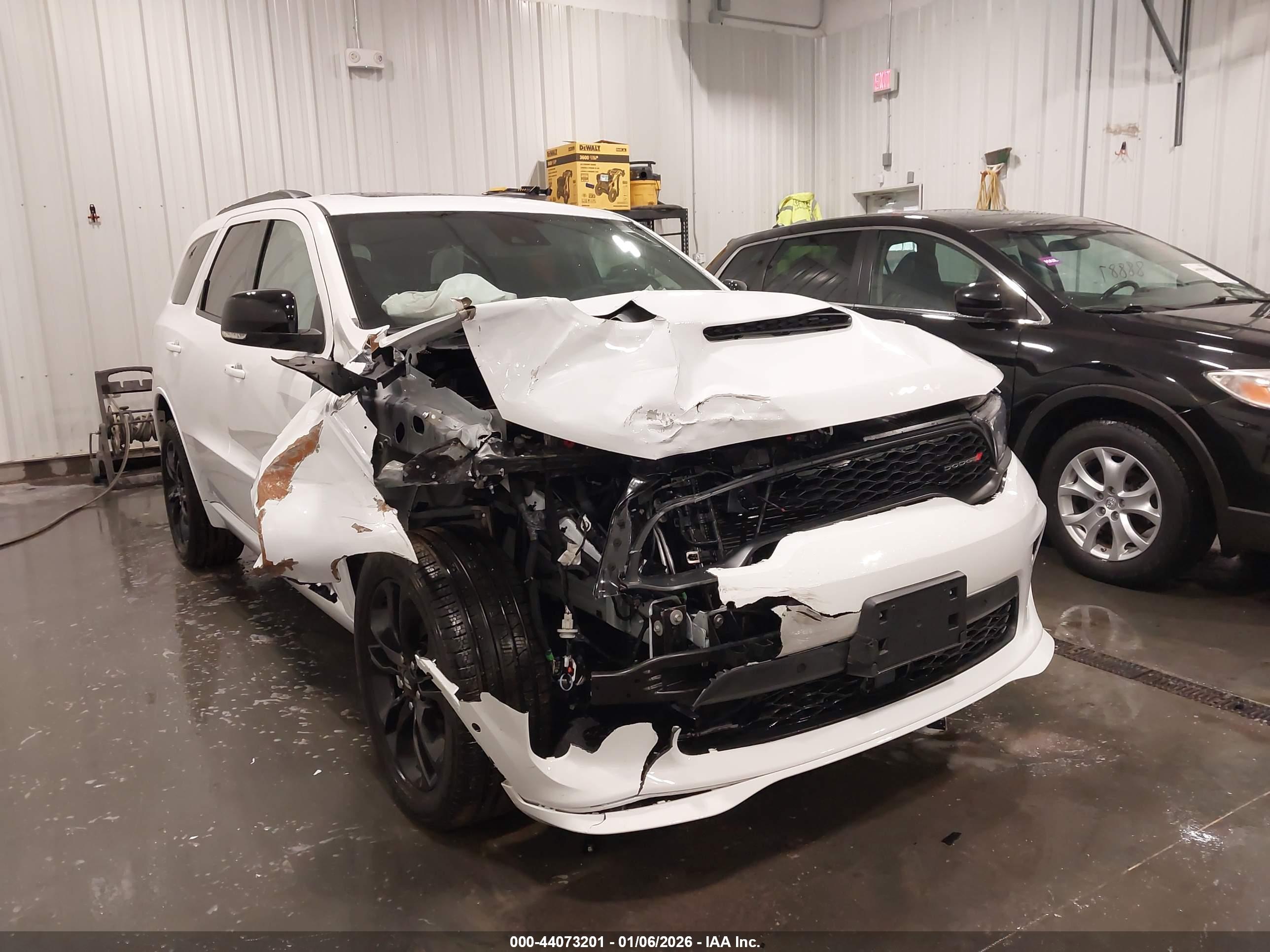 DODGE DURANGO image 6