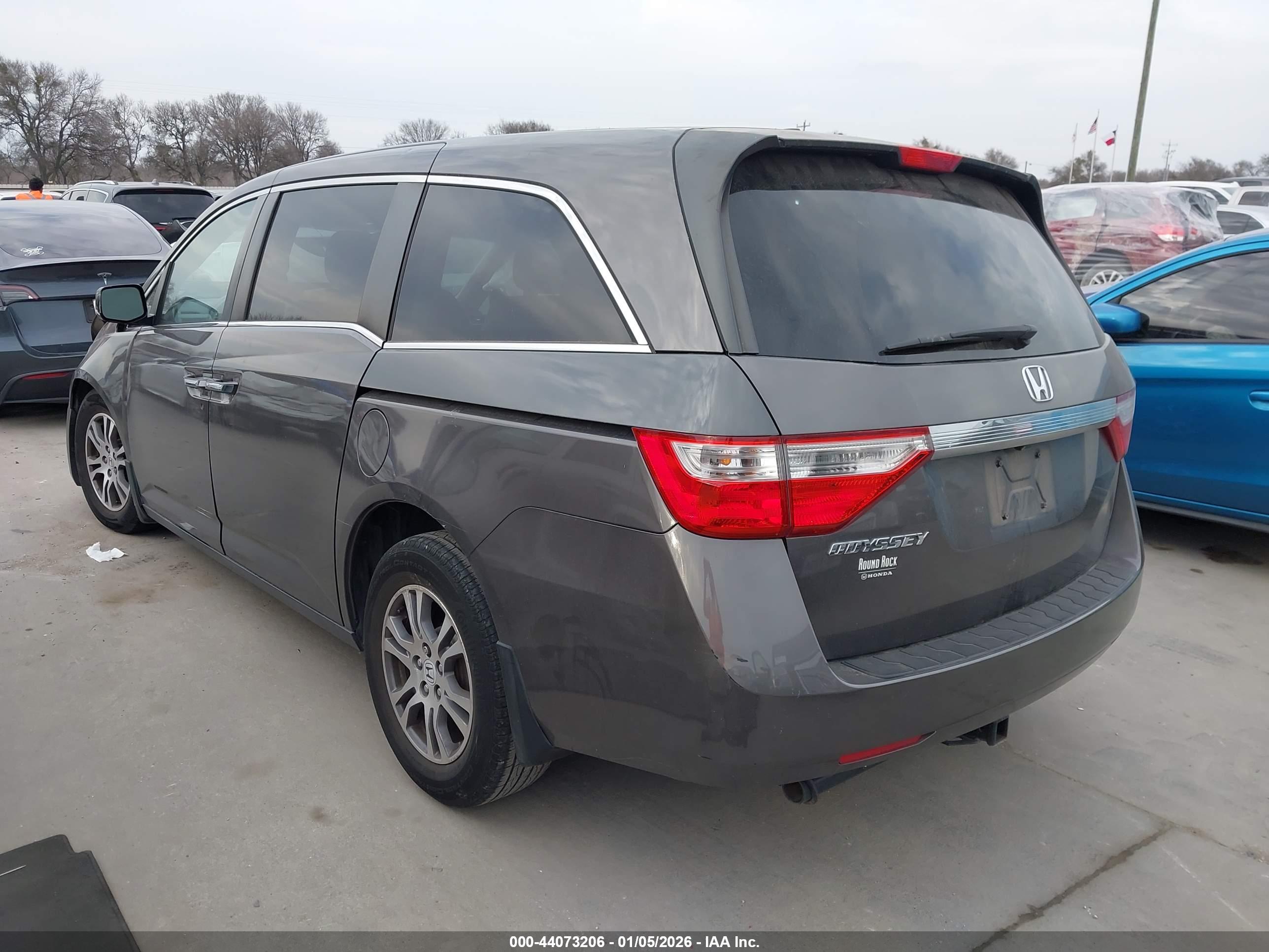 HONDA ODYSSEY image 3