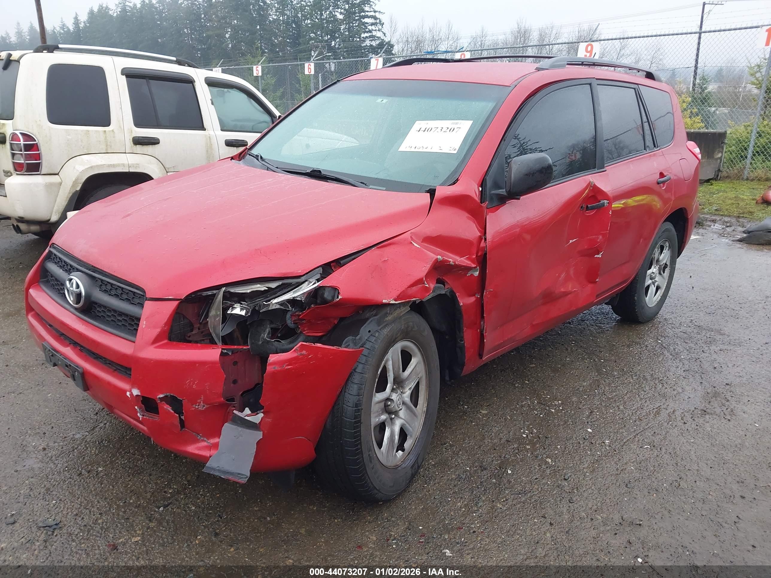 TOYOTA RAV4 image 6