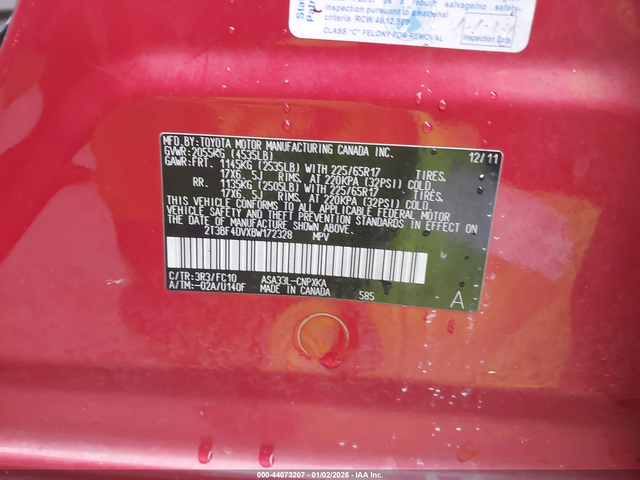 TOYOTA RAV4 image 9