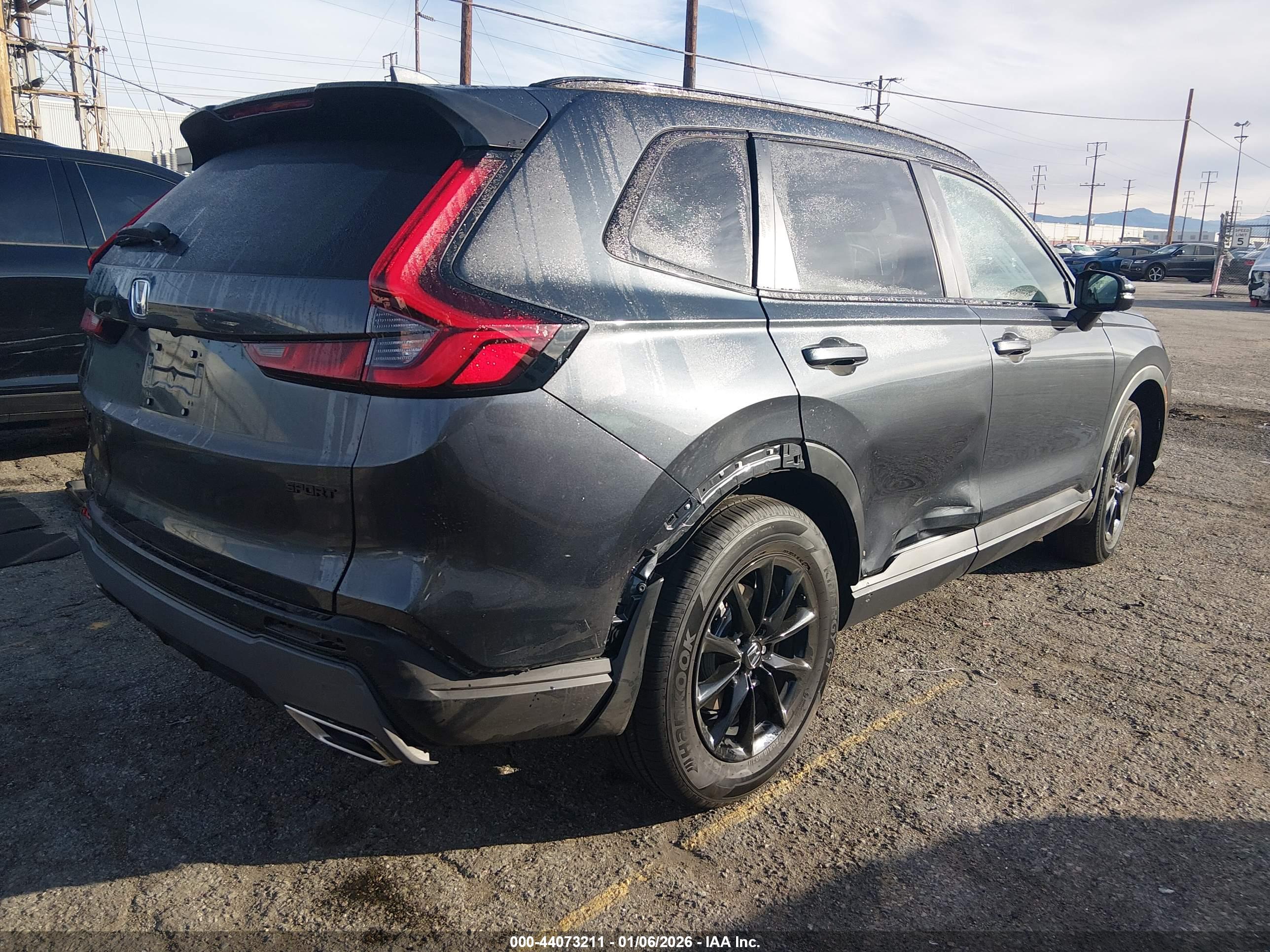HONDA CR-V image 4