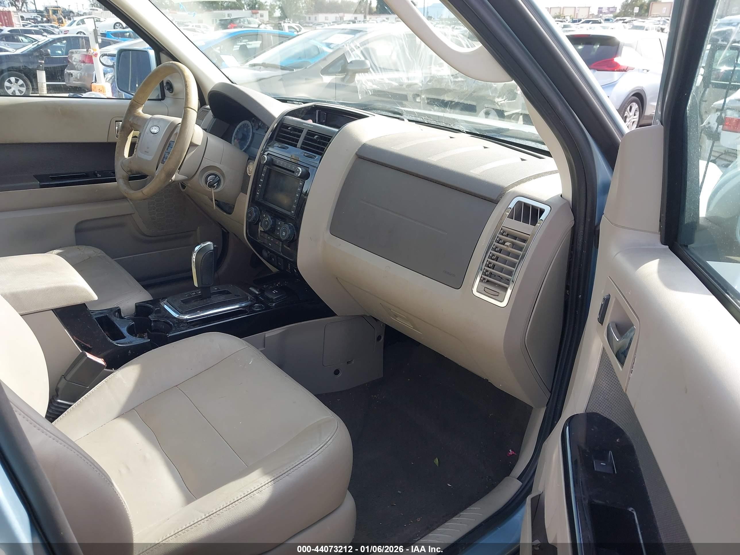 FORD ESCAPE image 5