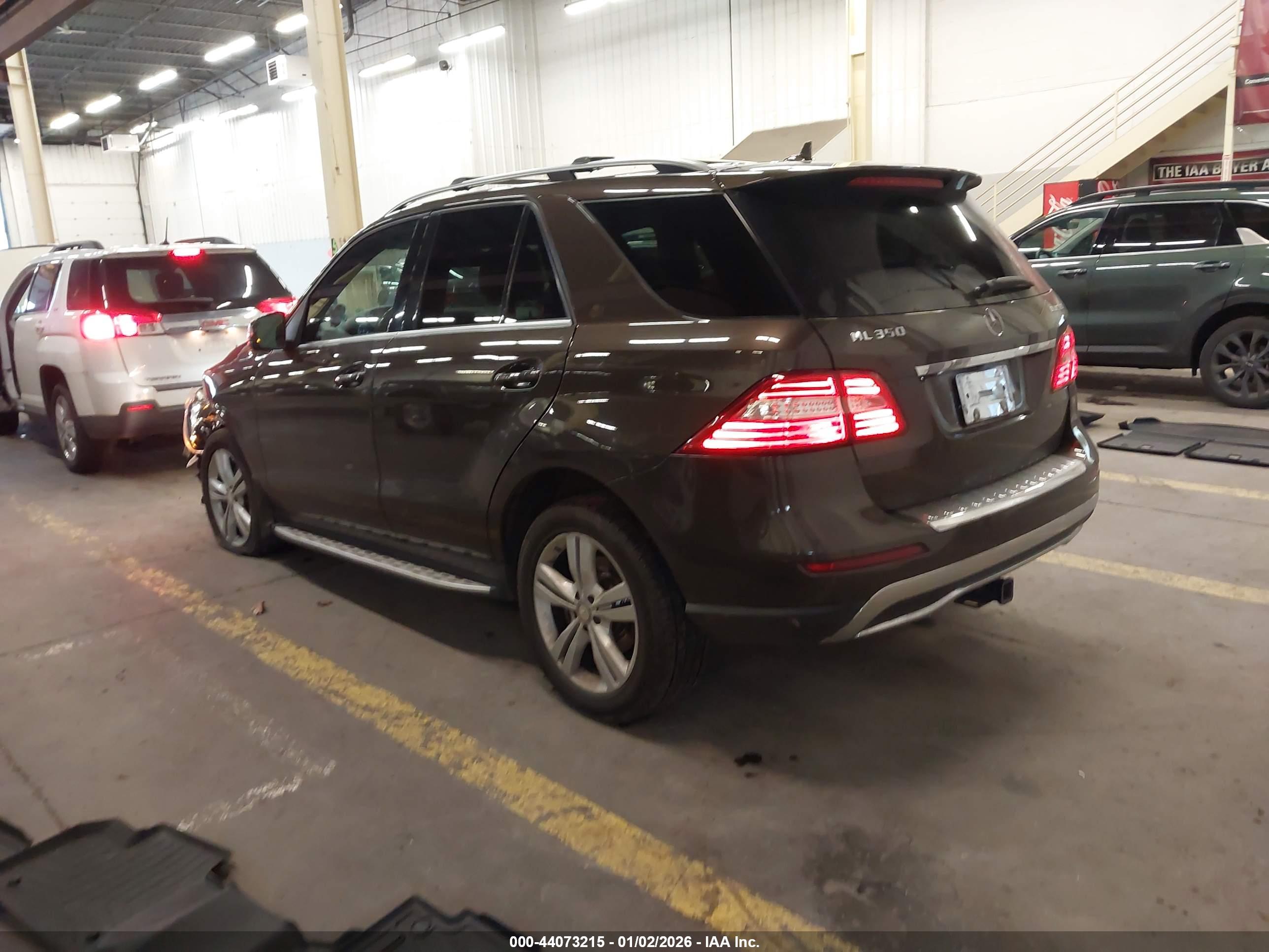 MERCEDES-BENZ ML image 3