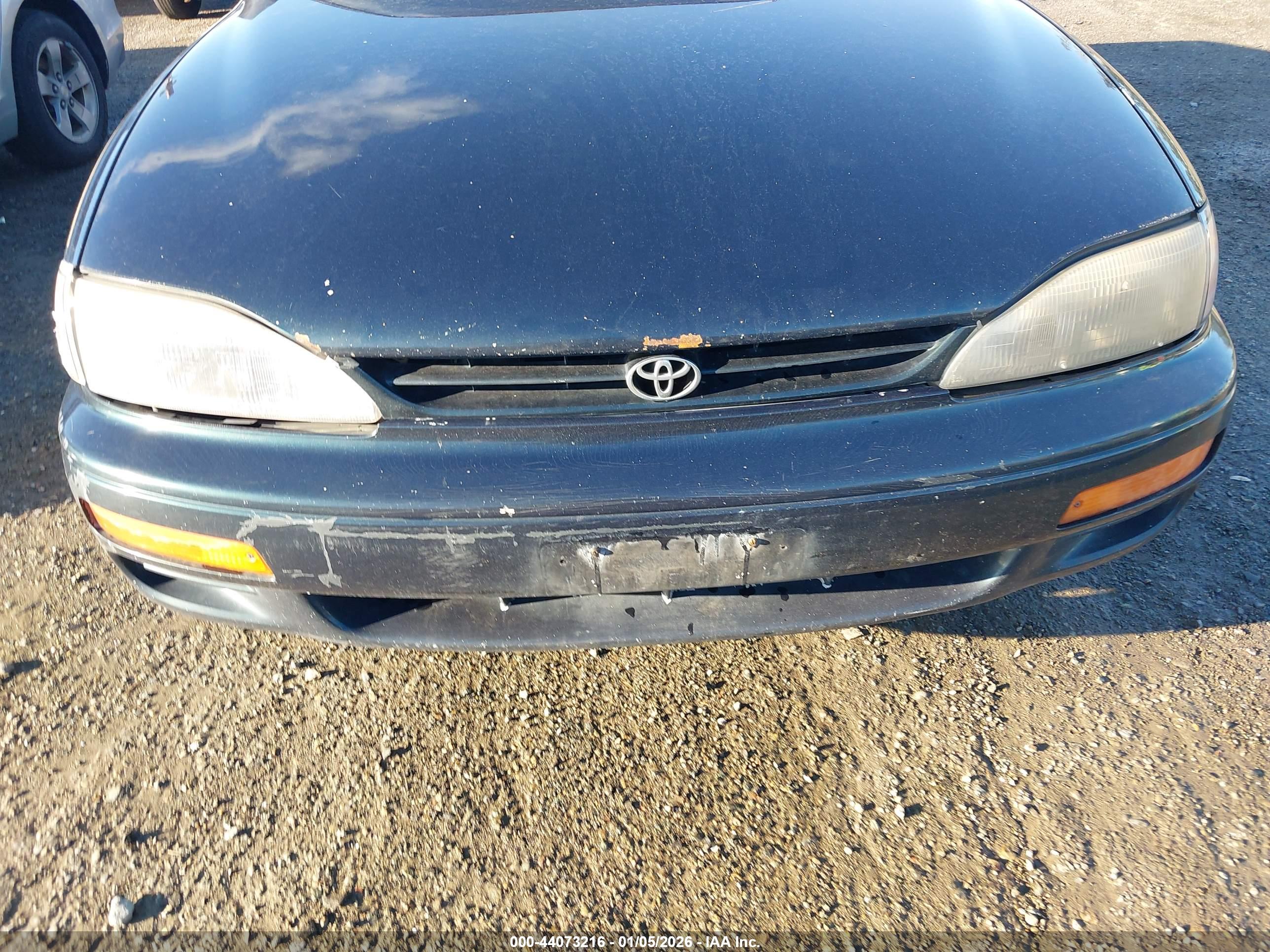 TOYOTA CAMRY image 6
