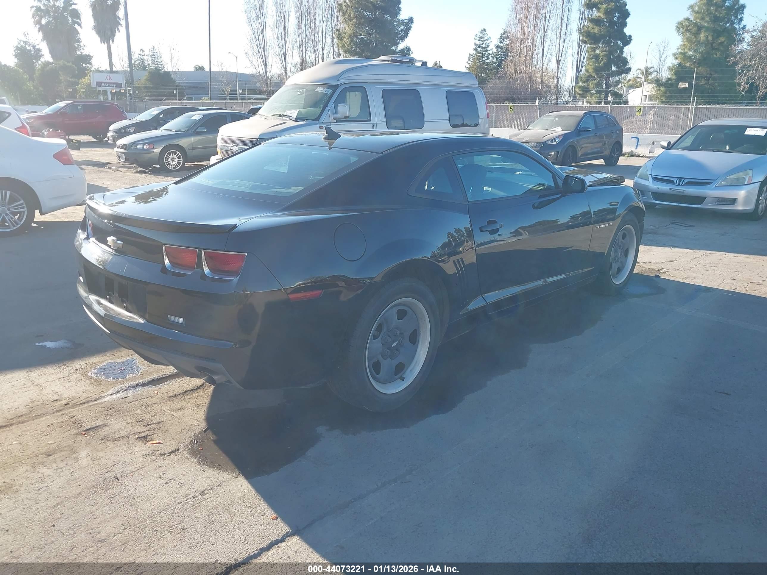 CHEVROLET CAMARO image 4