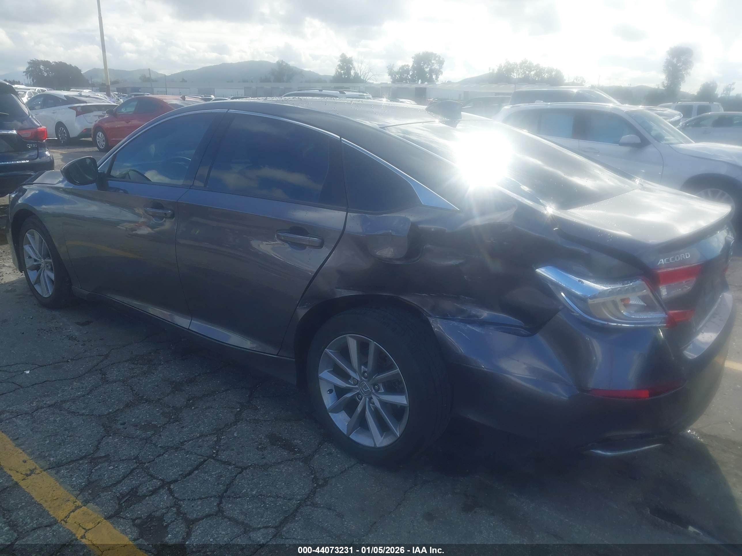 HONDA ACCORD image 3