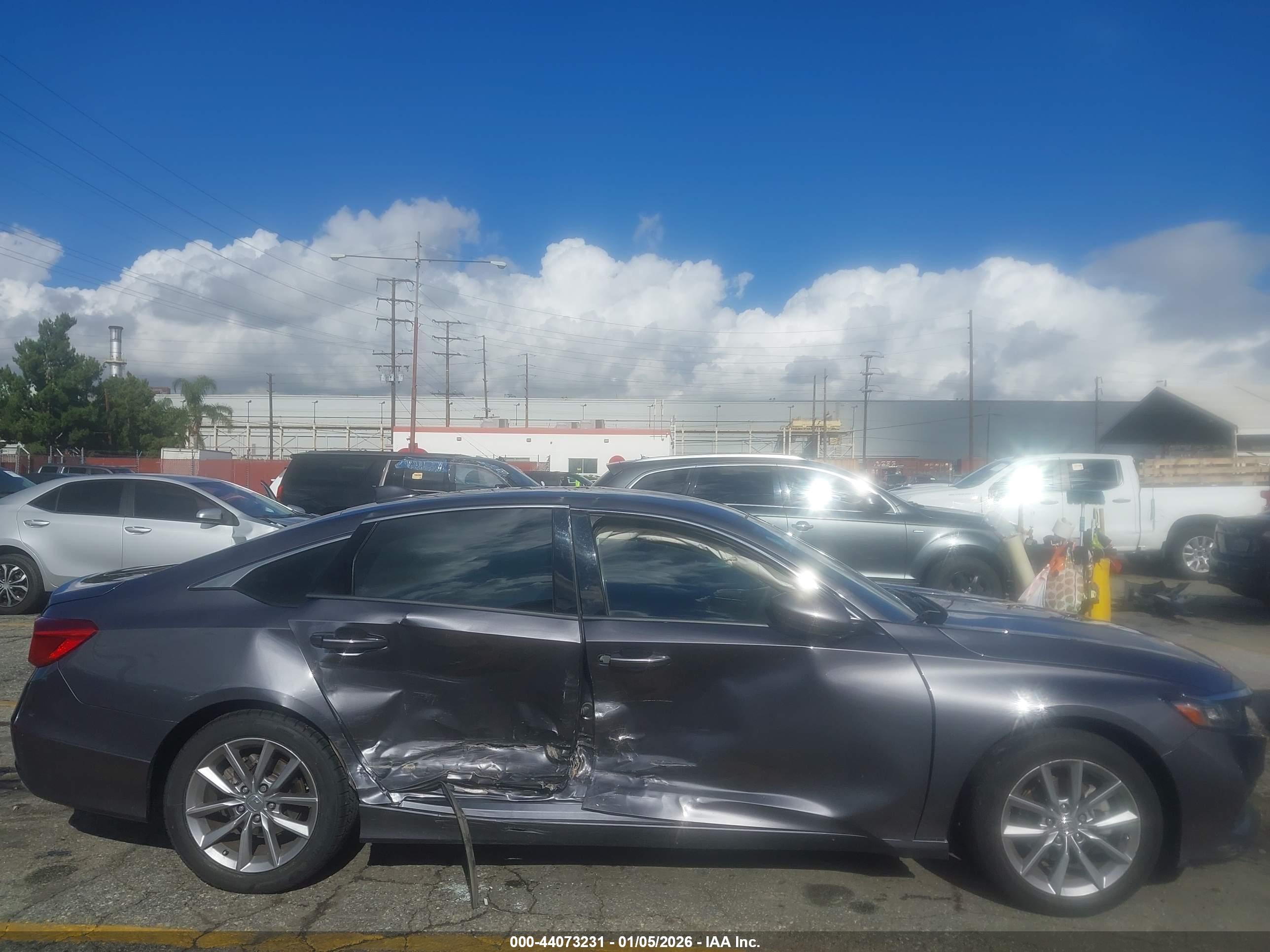 HONDA ACCORD image 6