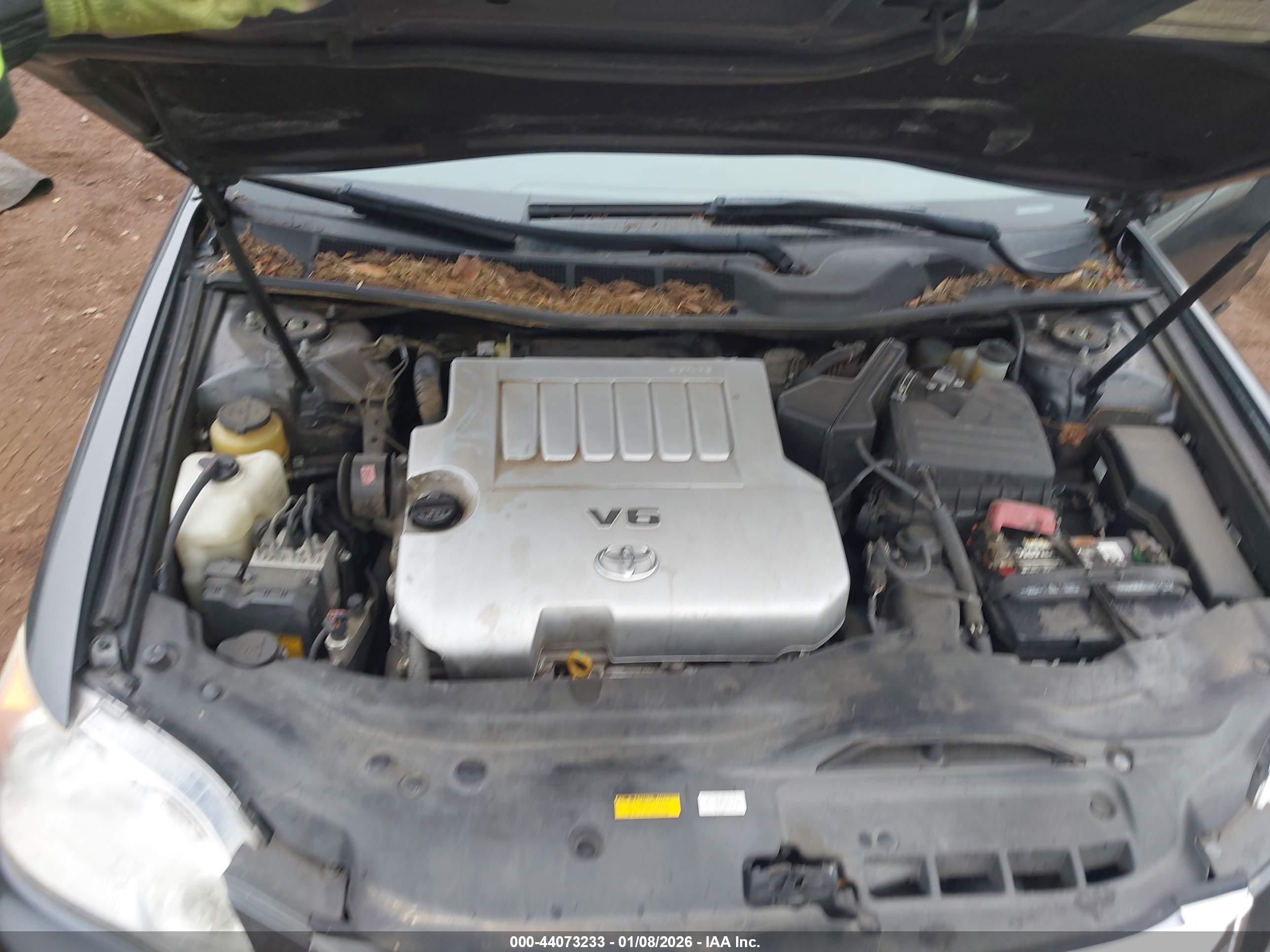 TOYOTA AVALON image 10