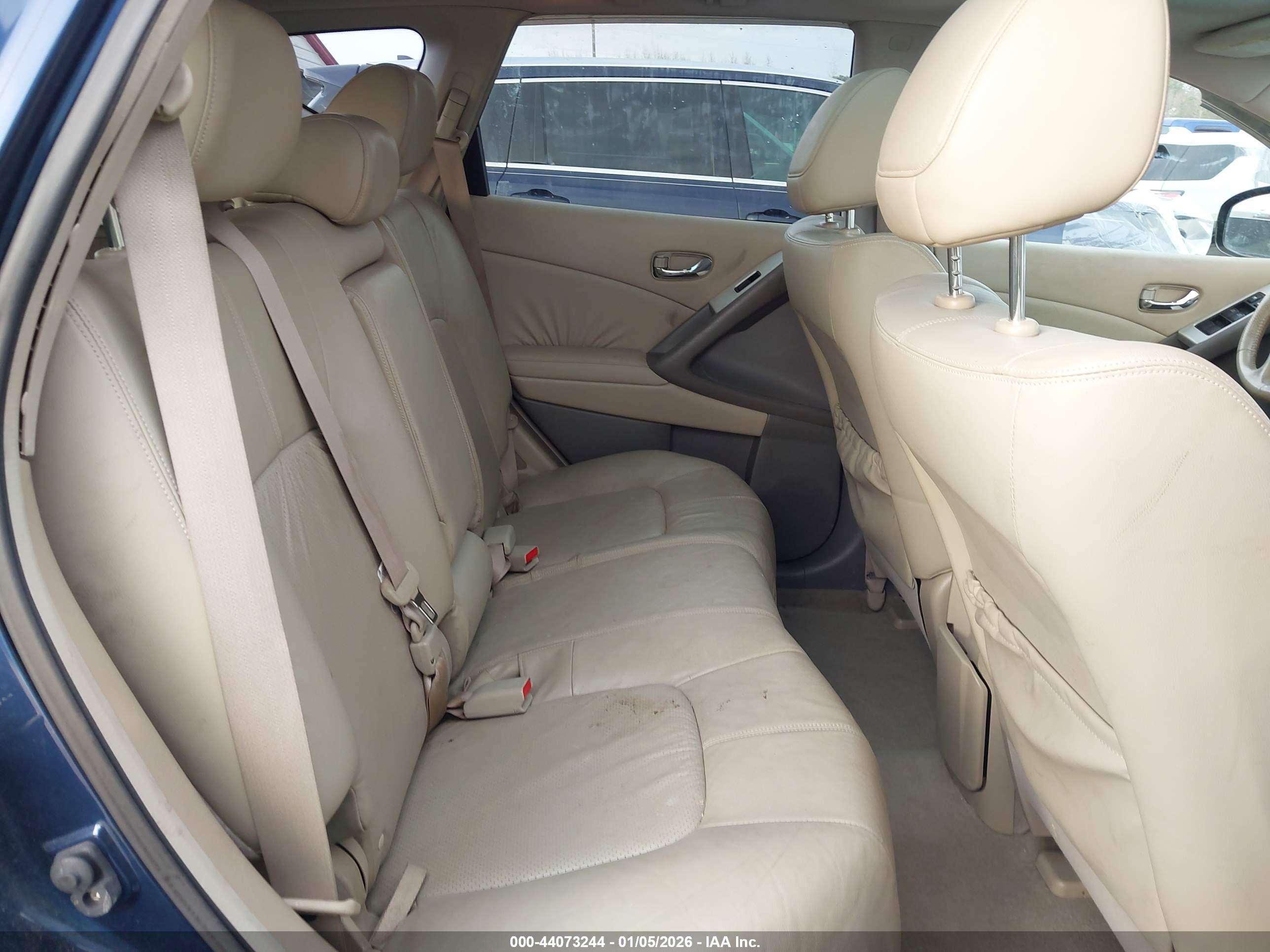 NISSAN MURANO image 8