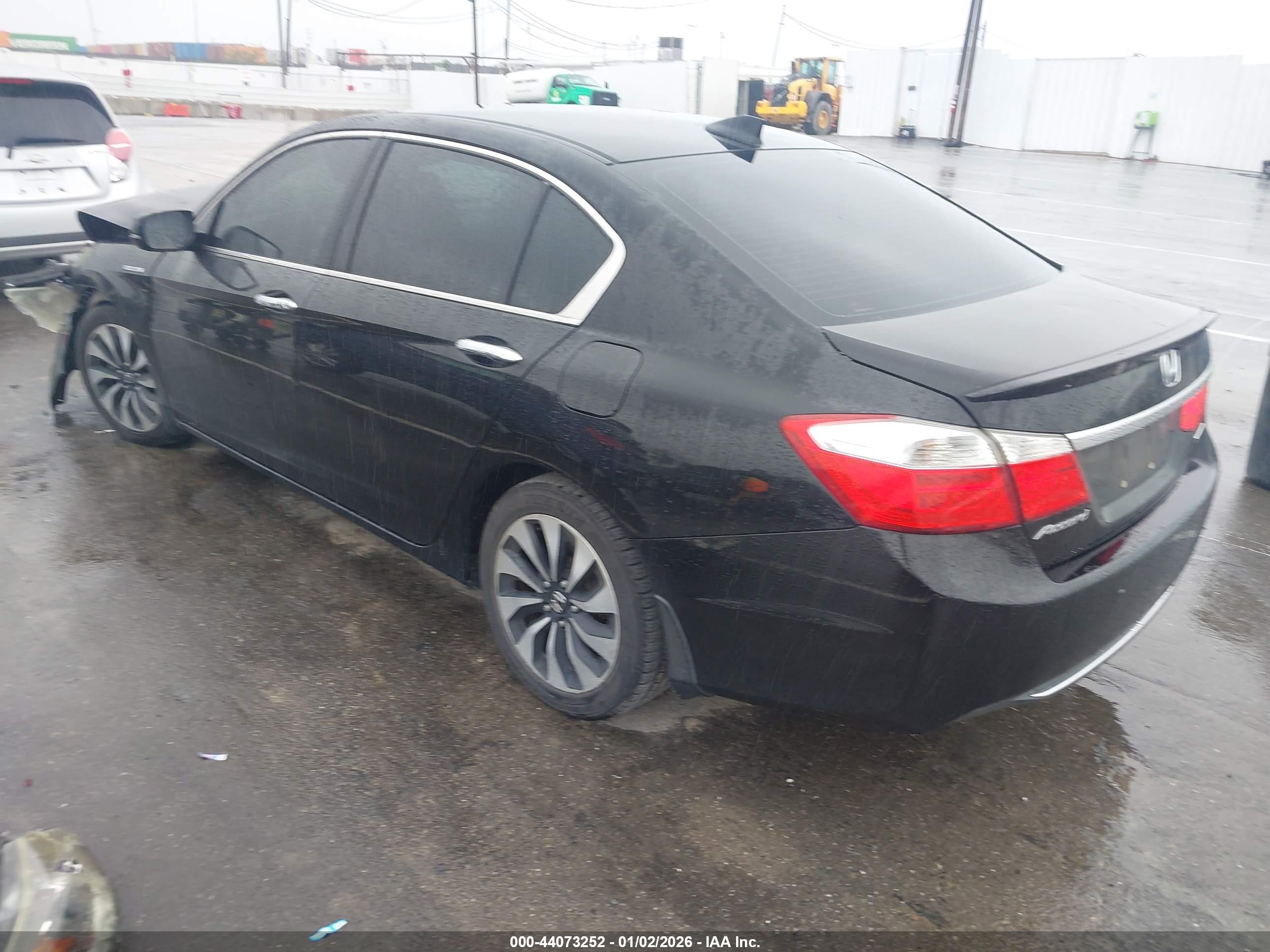HONDA ACCORD image 3
