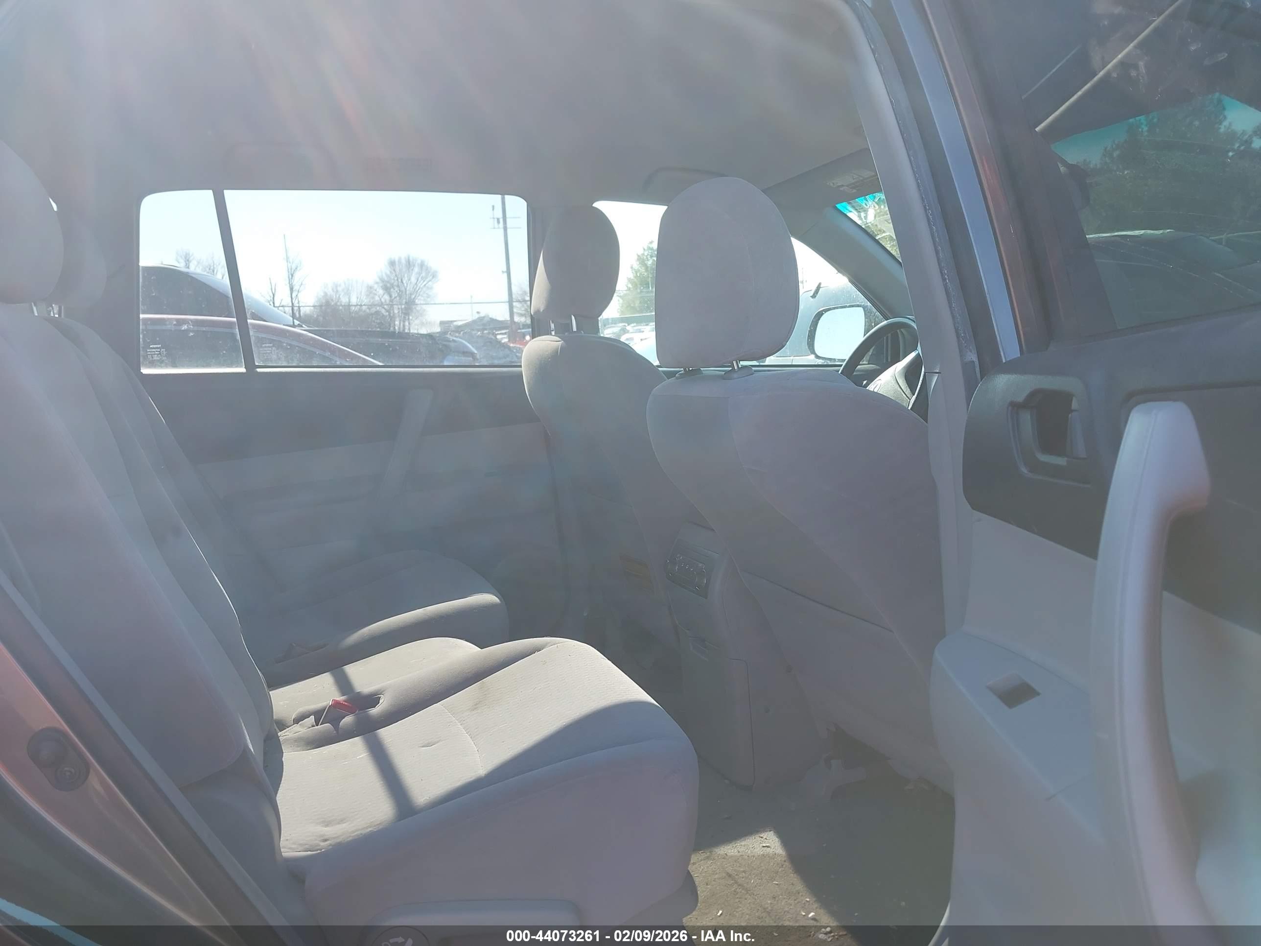 TOYOTA HIGHLANDER image 8