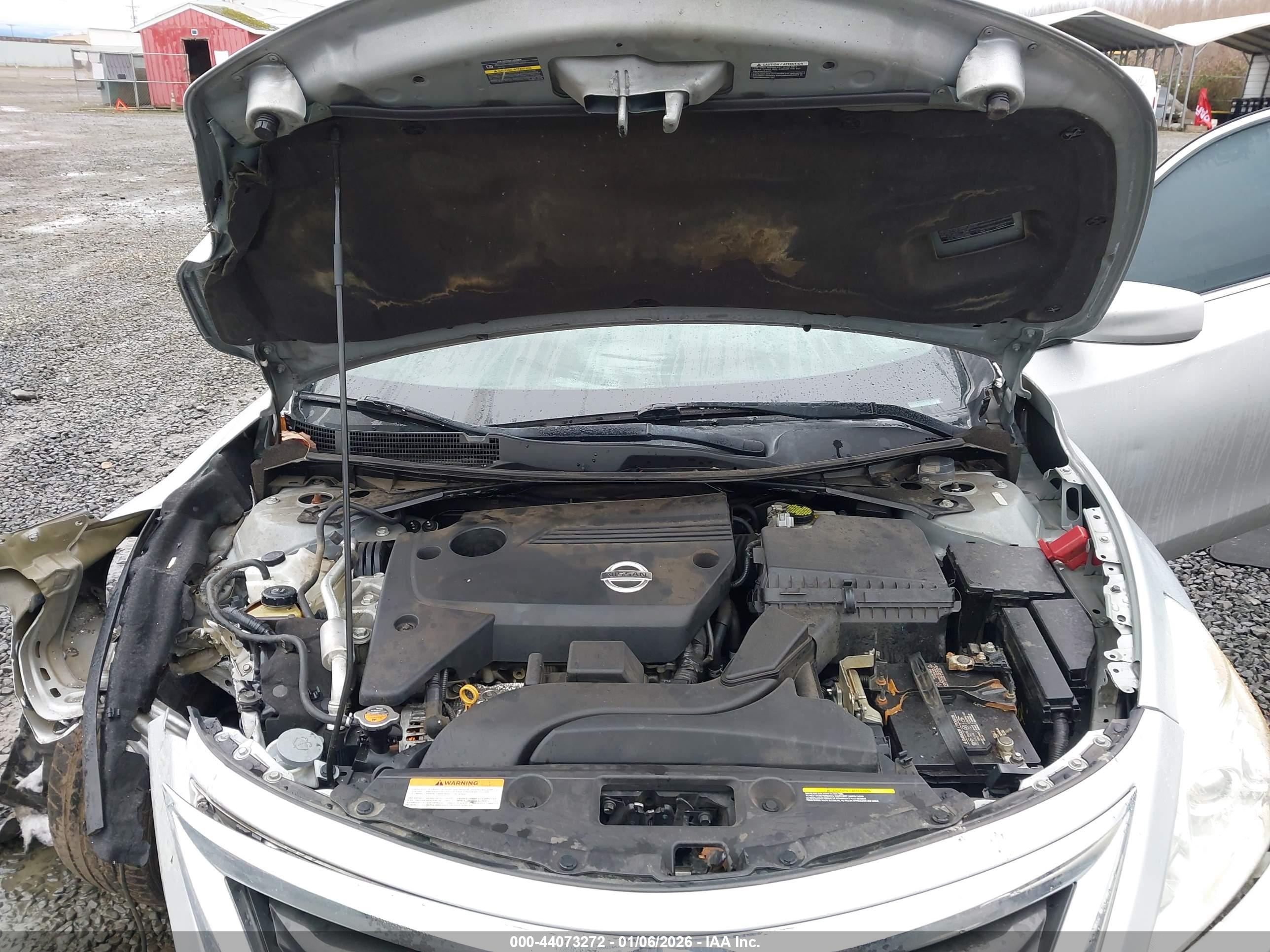 NISSAN ALTIMA image 10
