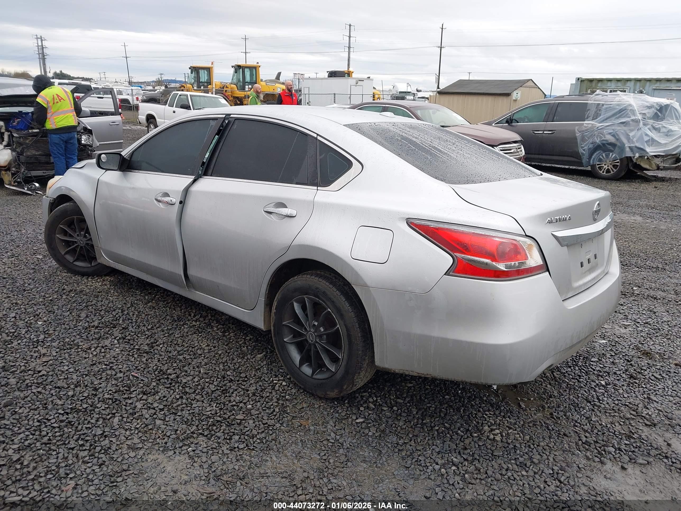 NISSAN ALTIMA image 3