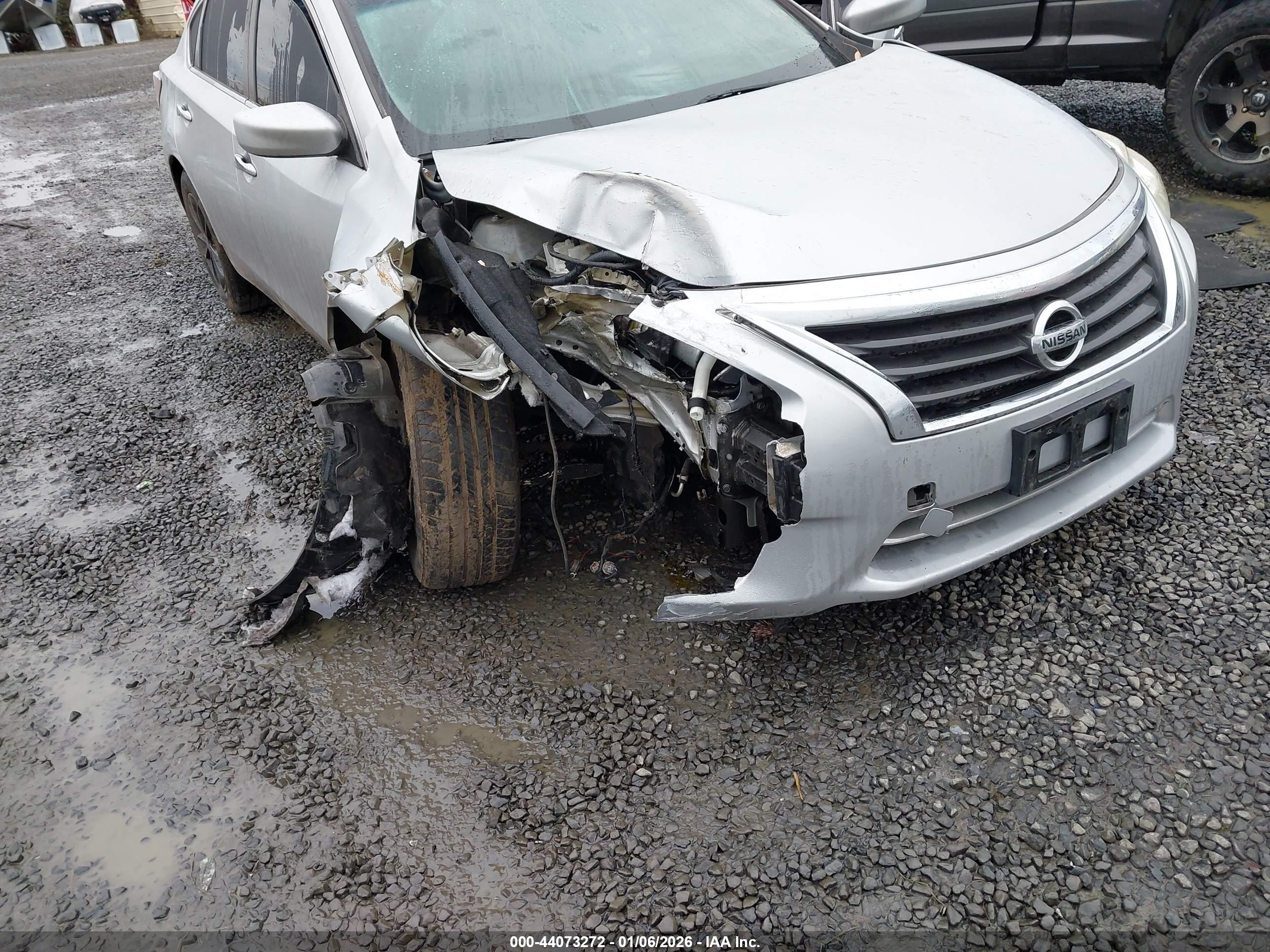 NISSAN ALTIMA image 6