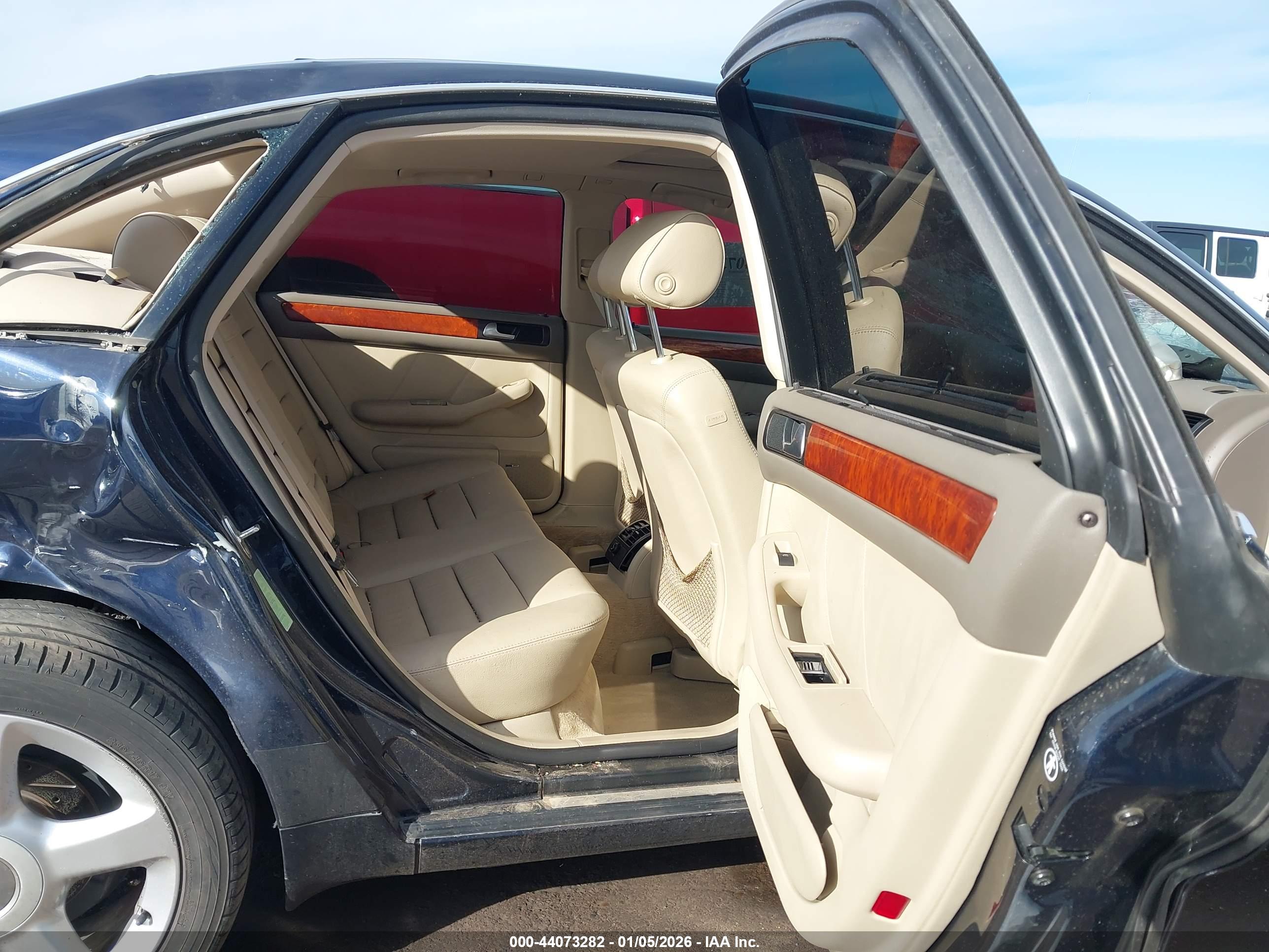 AUDI A6 image 8