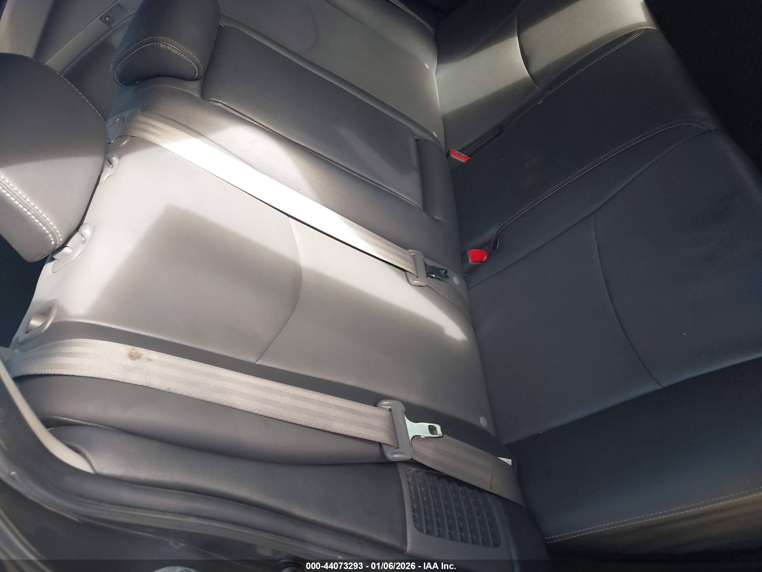 TOYOTA PRIUS image 8