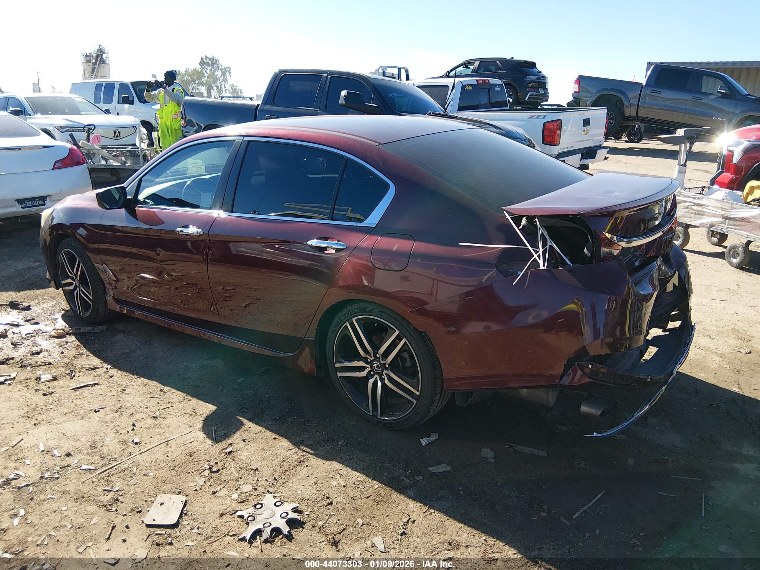 HONDA ACCORD image 3