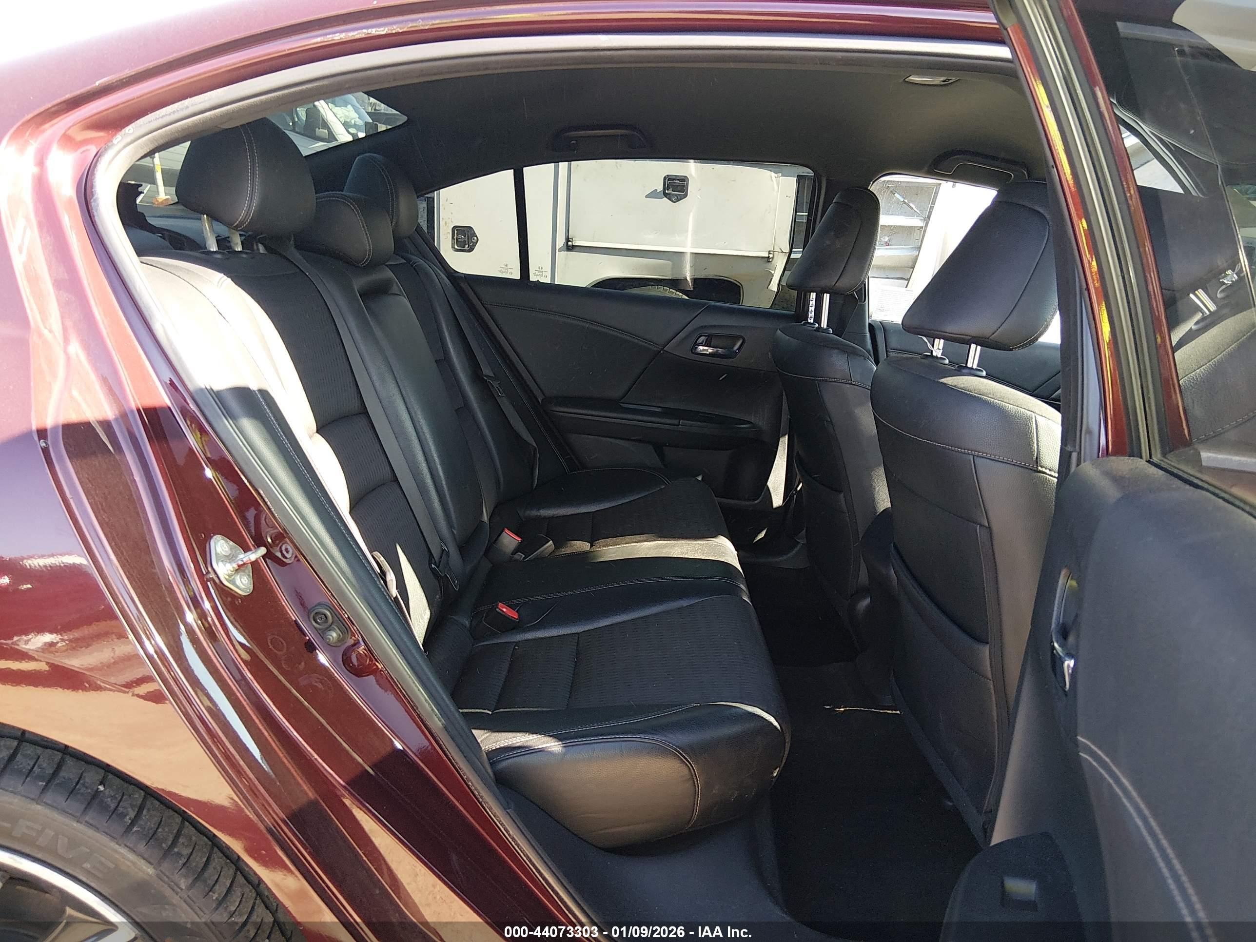 HONDA ACCORD image 8