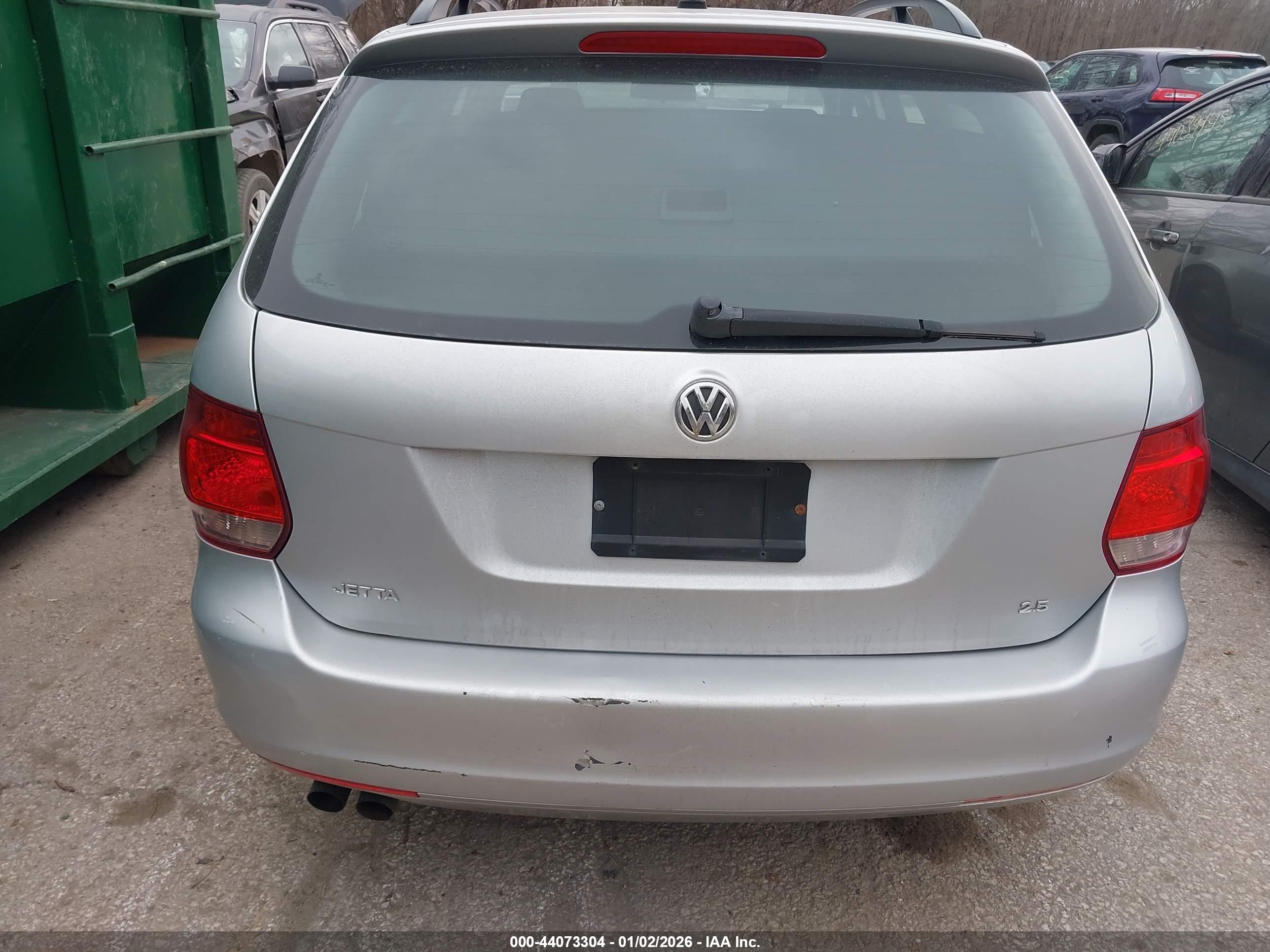 VOLKSWAGEN JETTA image 6