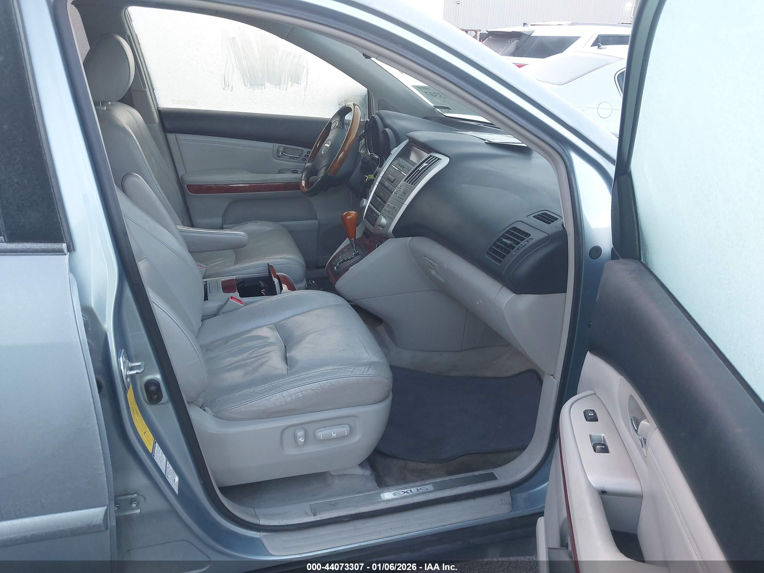 LEXUS RX image 5