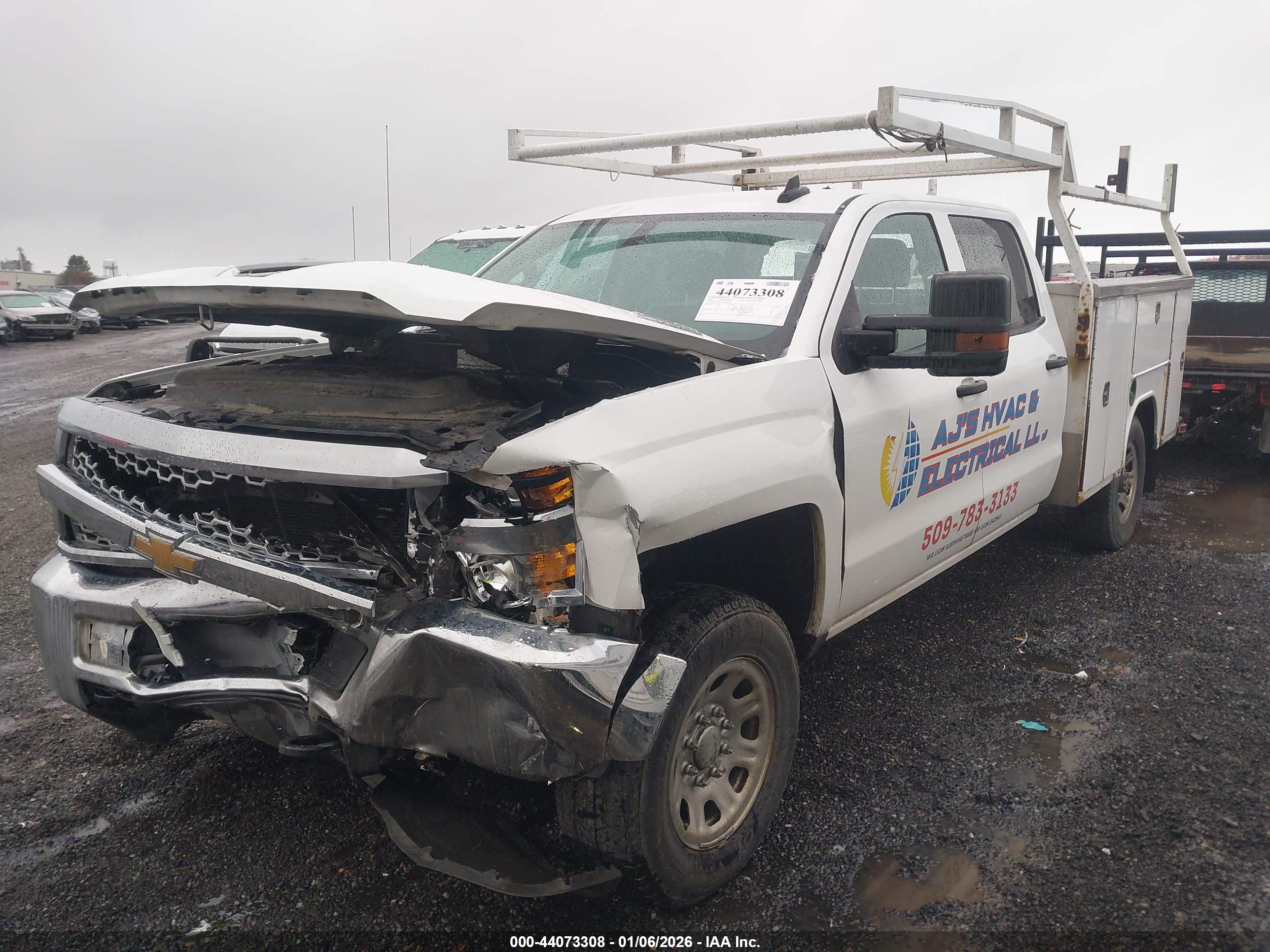 CHEVROLET SILVERADO image 2