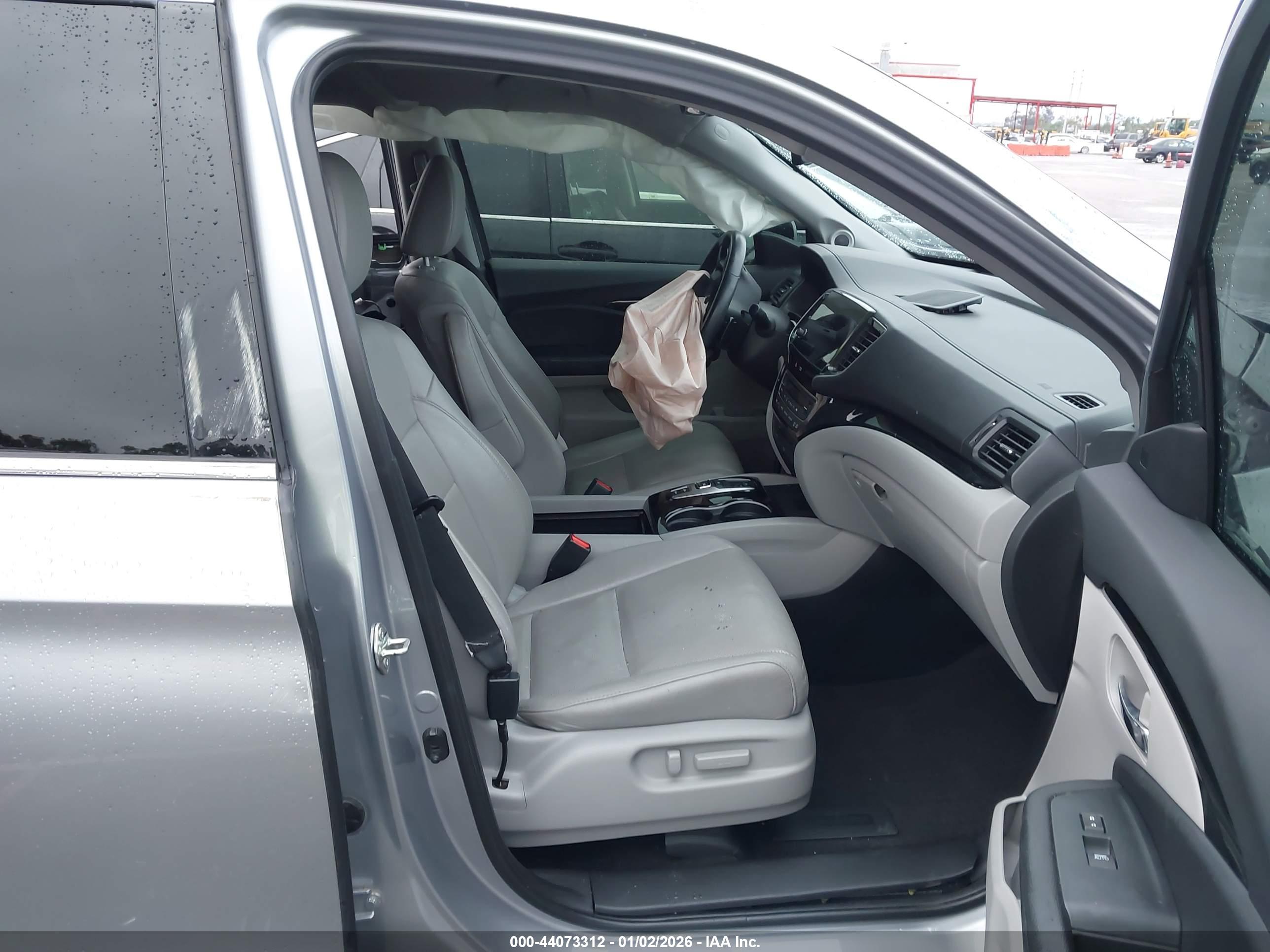 HONDA PILOT image 5