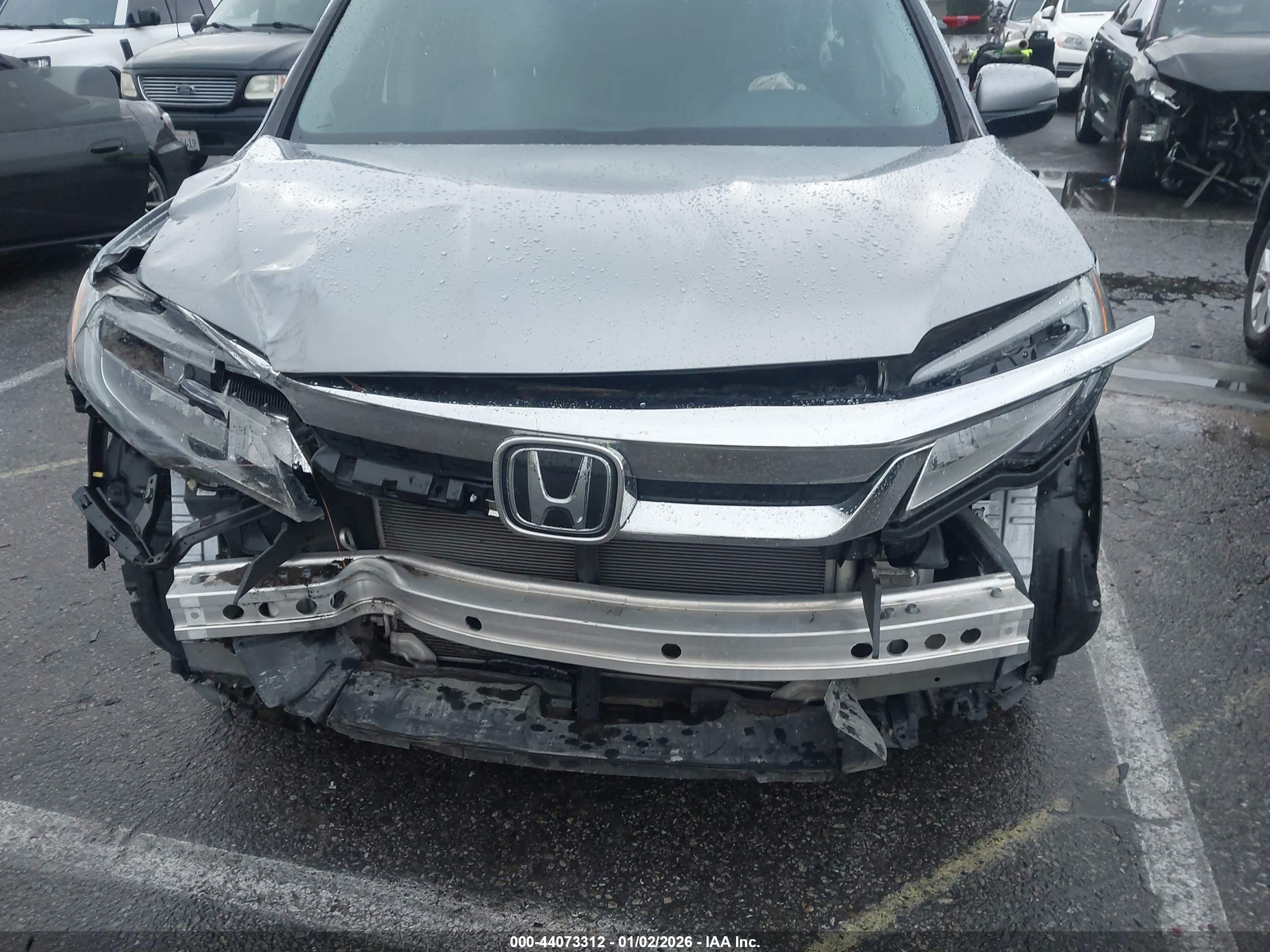 HONDA PILOT image 6